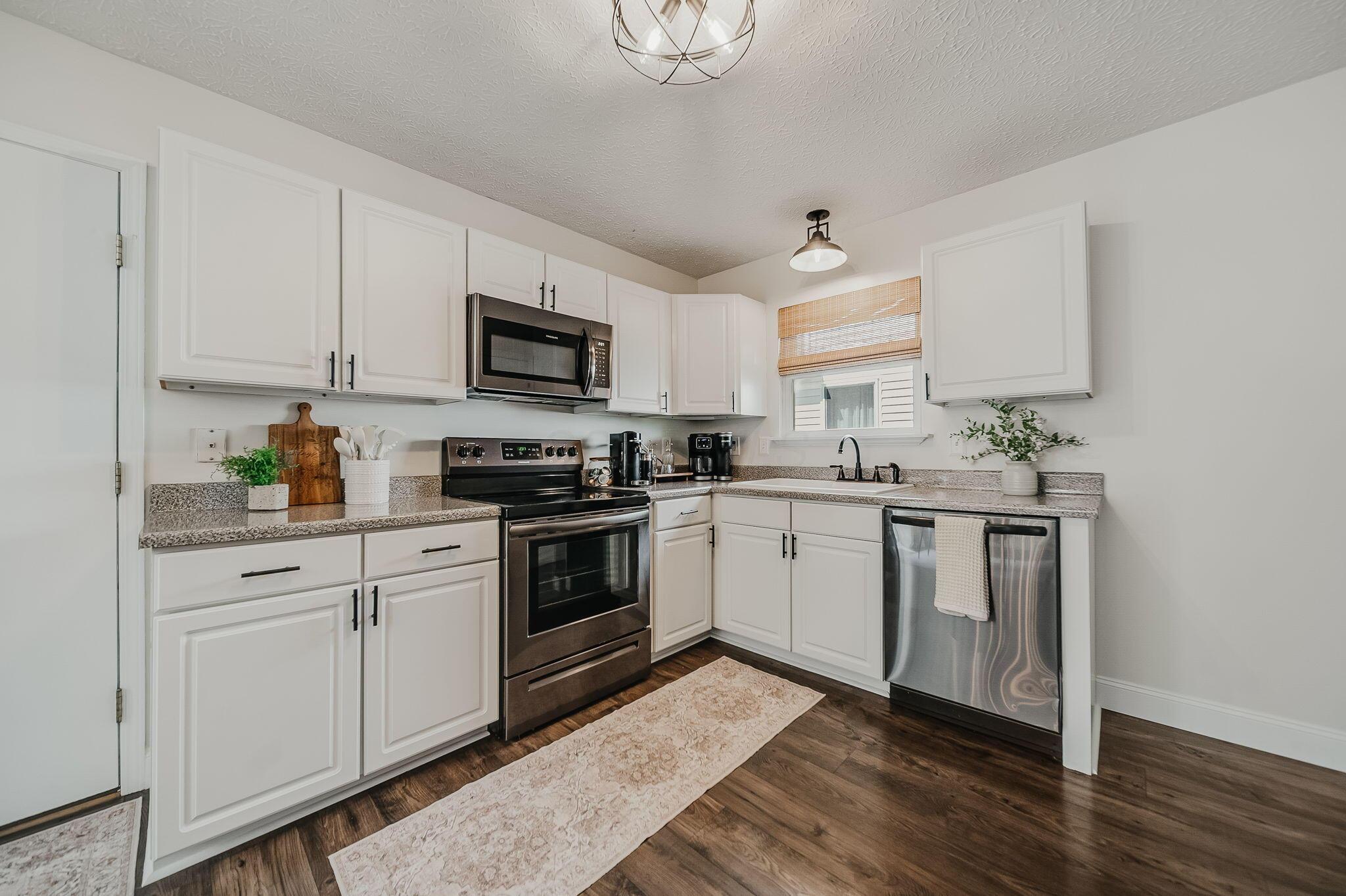 9177 Boston Harbor Way Property Photo 16