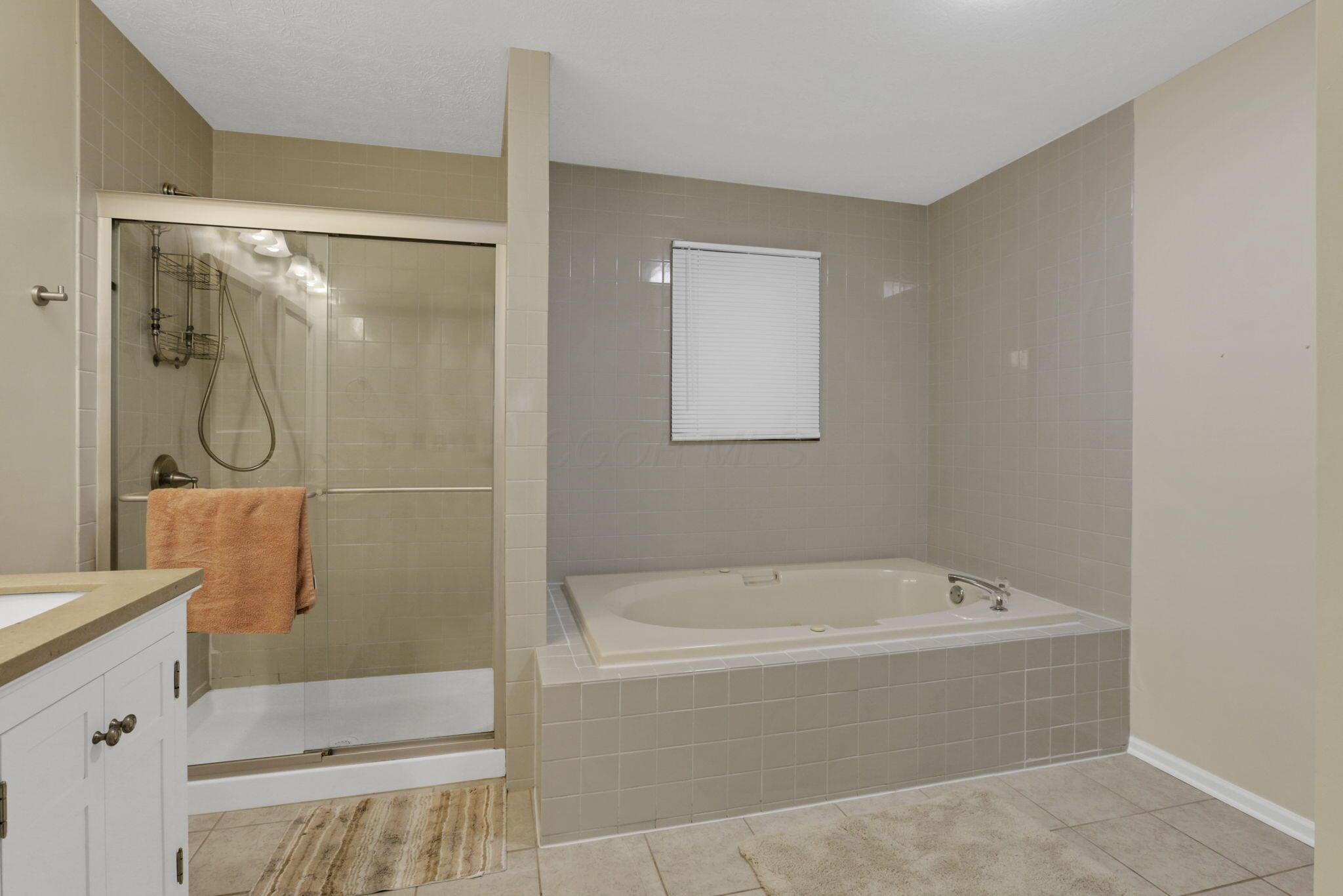 5205 Forest Run Drive Property Photo 40