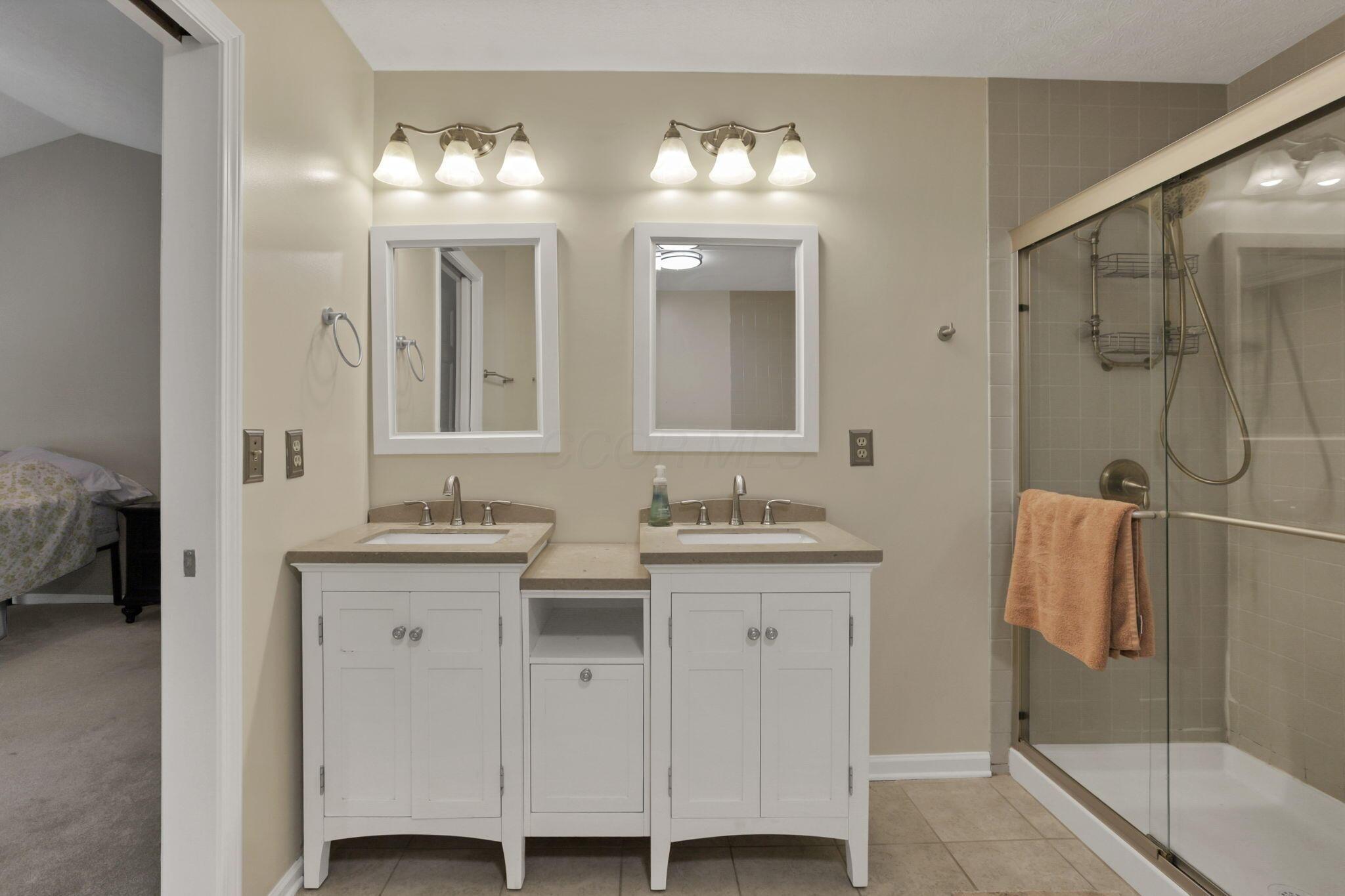 5205 Forest Run Drive Property Photo 41