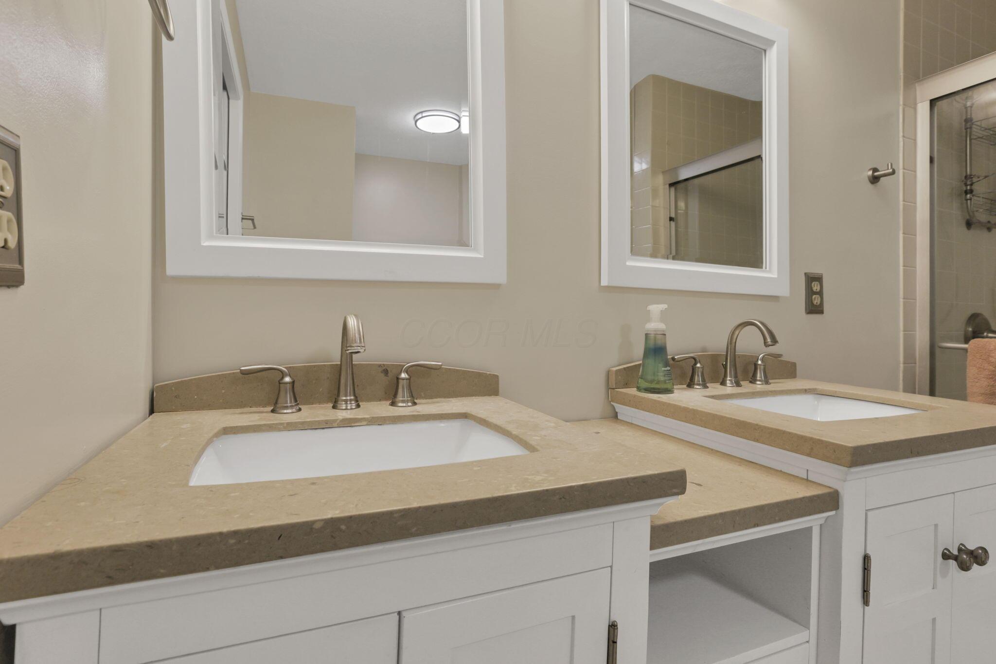 5205 Forest Run Drive Property Photo 42