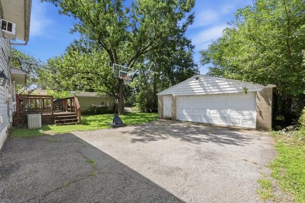 1651 Wilton Drive Property Photo 23