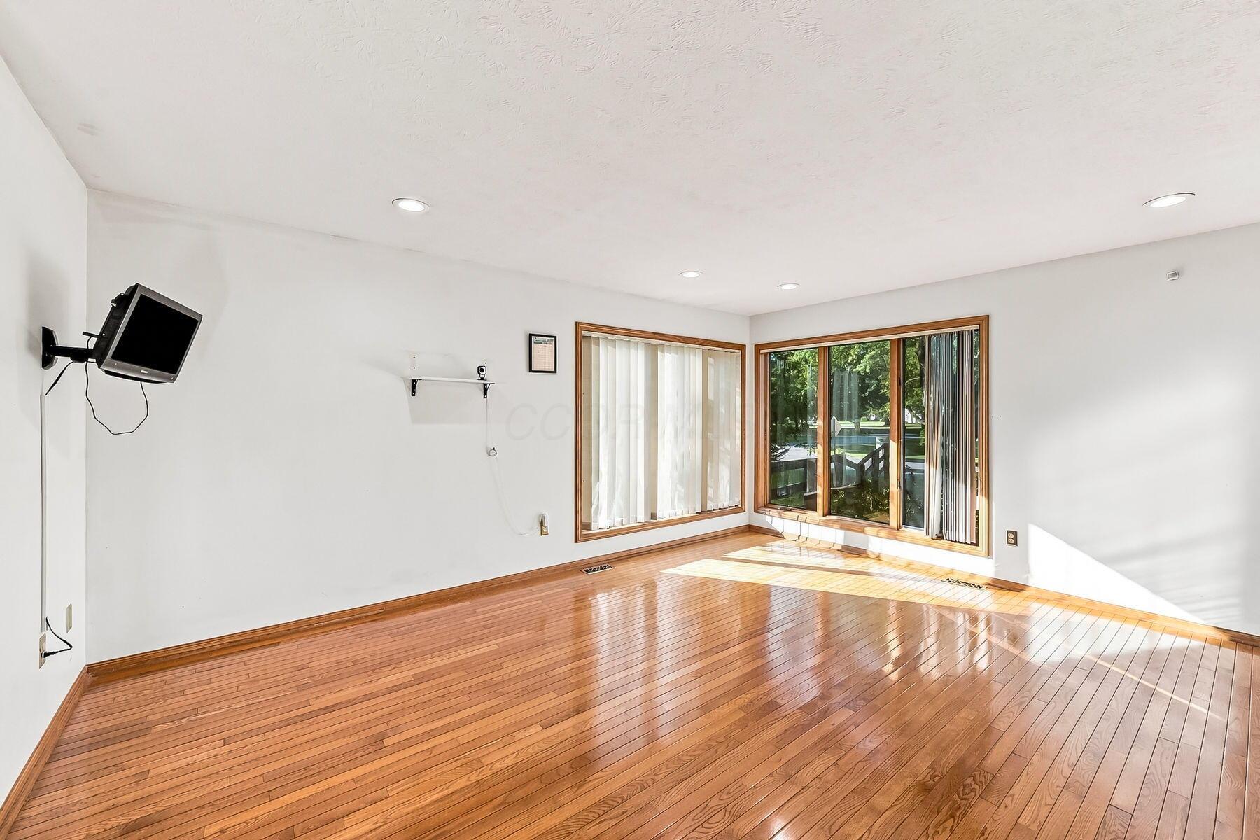 807 Brookpark Road Property Photo 38