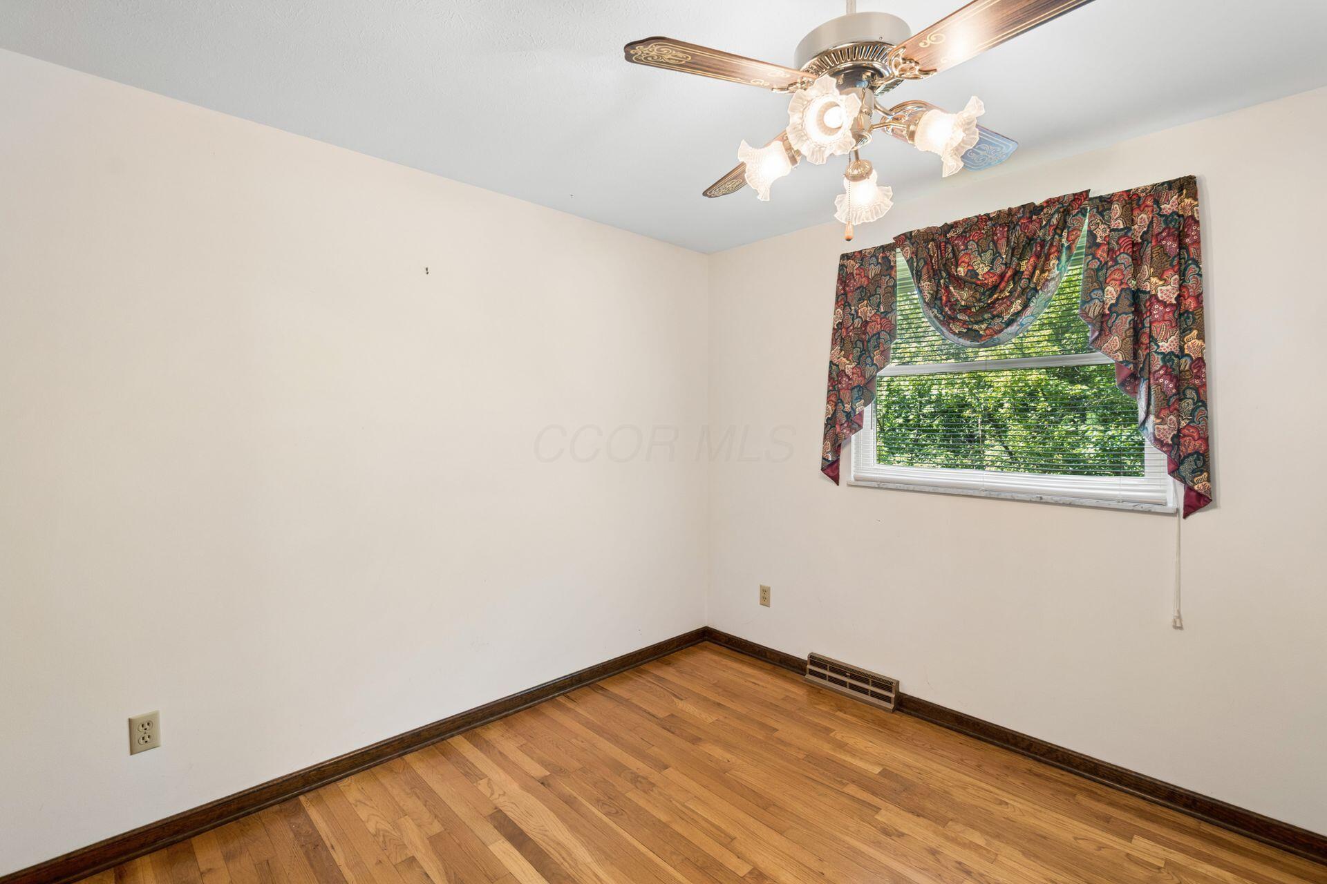 1285 Noe Bixby Road Property Photo 32