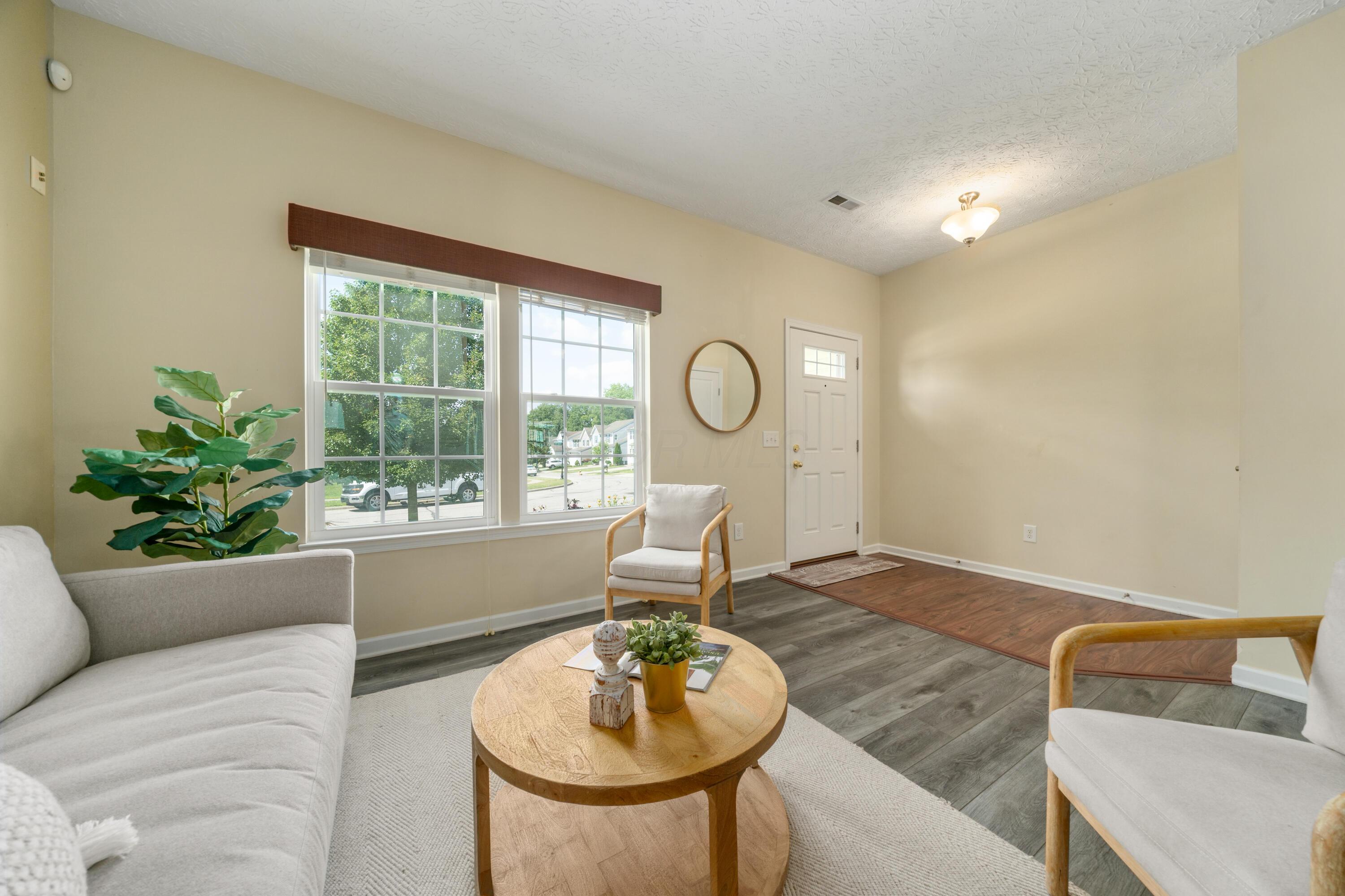 568 Stone Shadow Drive Property Photo 6