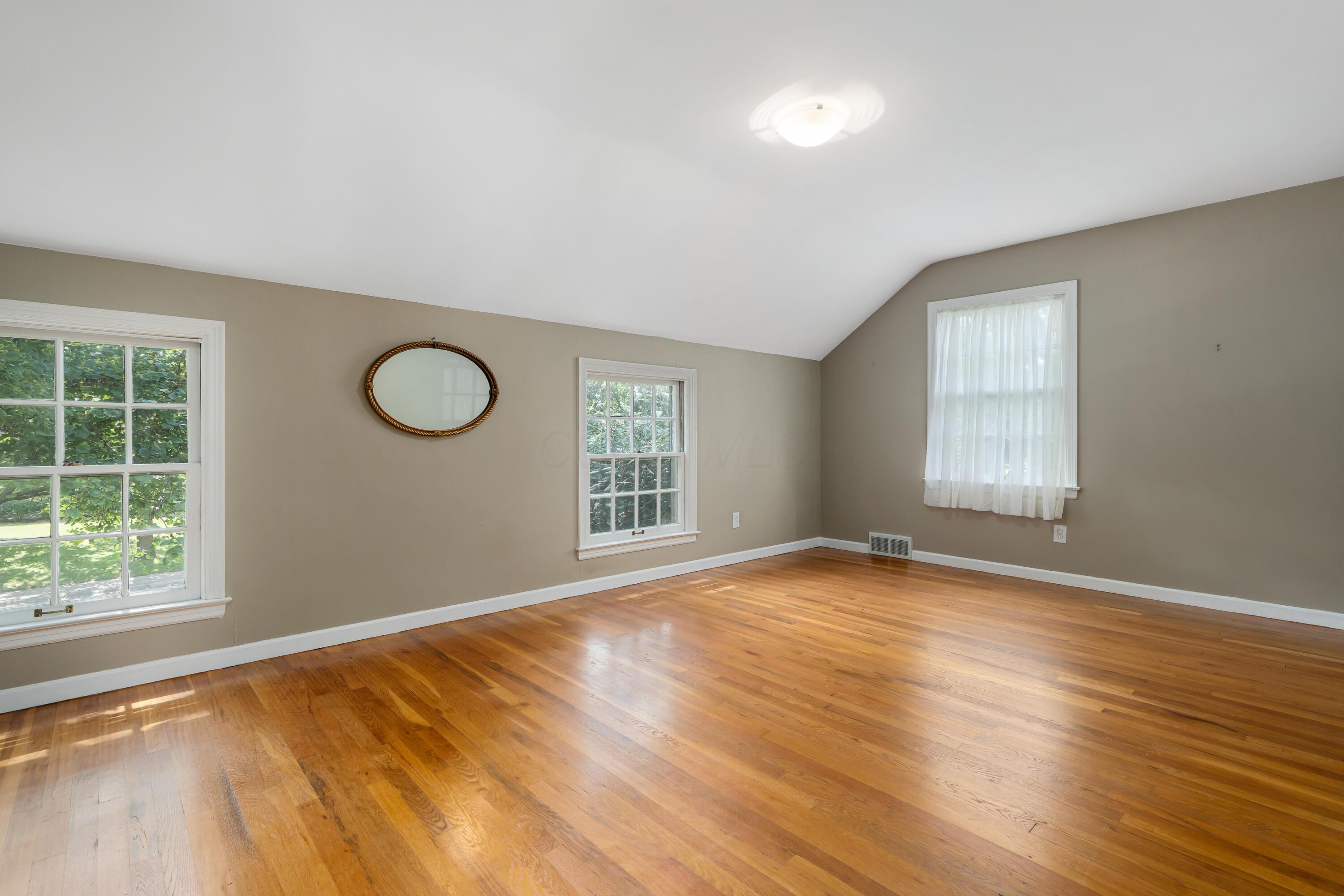 1640 Barrington Road Property Photo 16