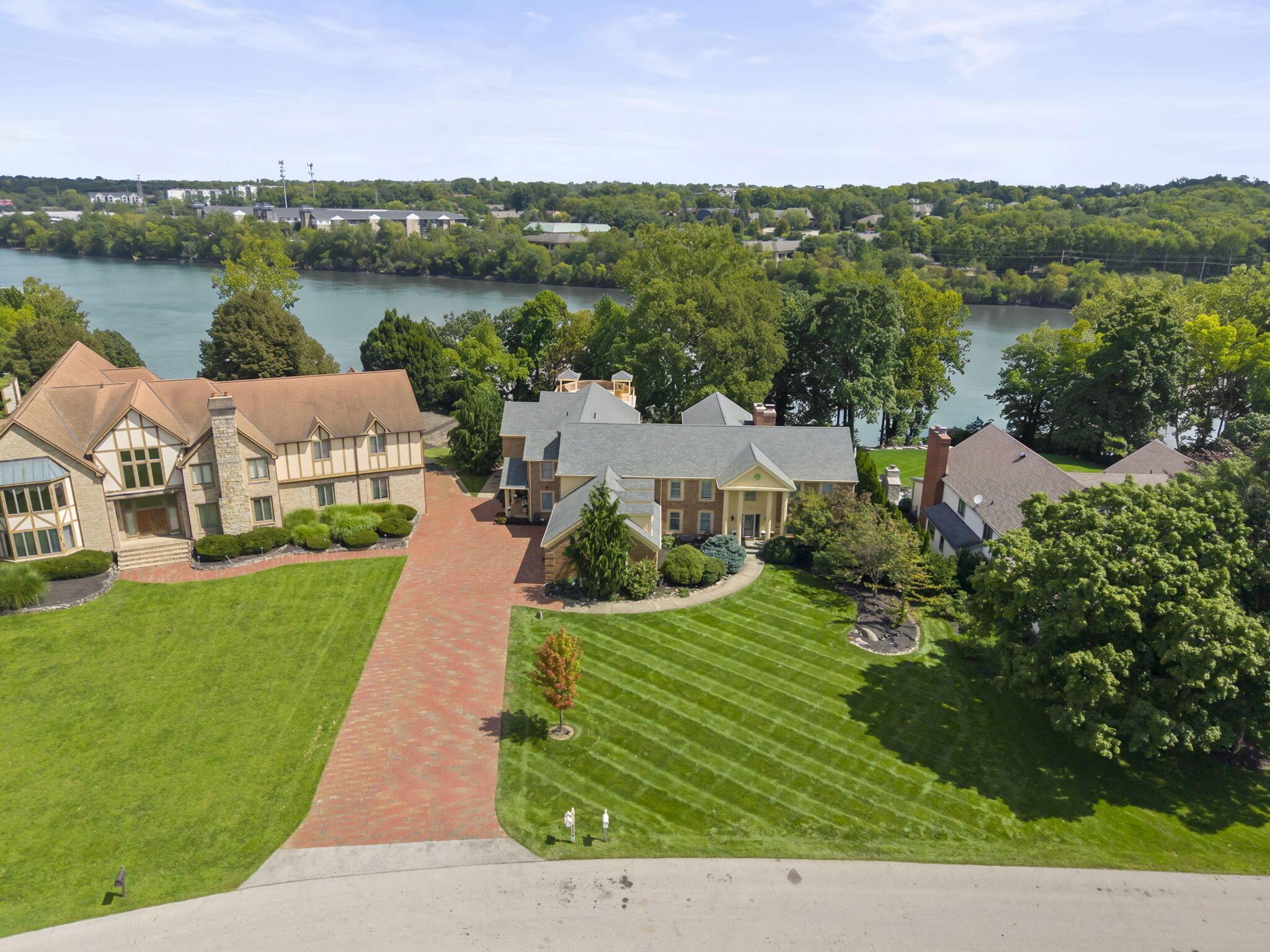4236 Shire Cove Road Property Photo 2