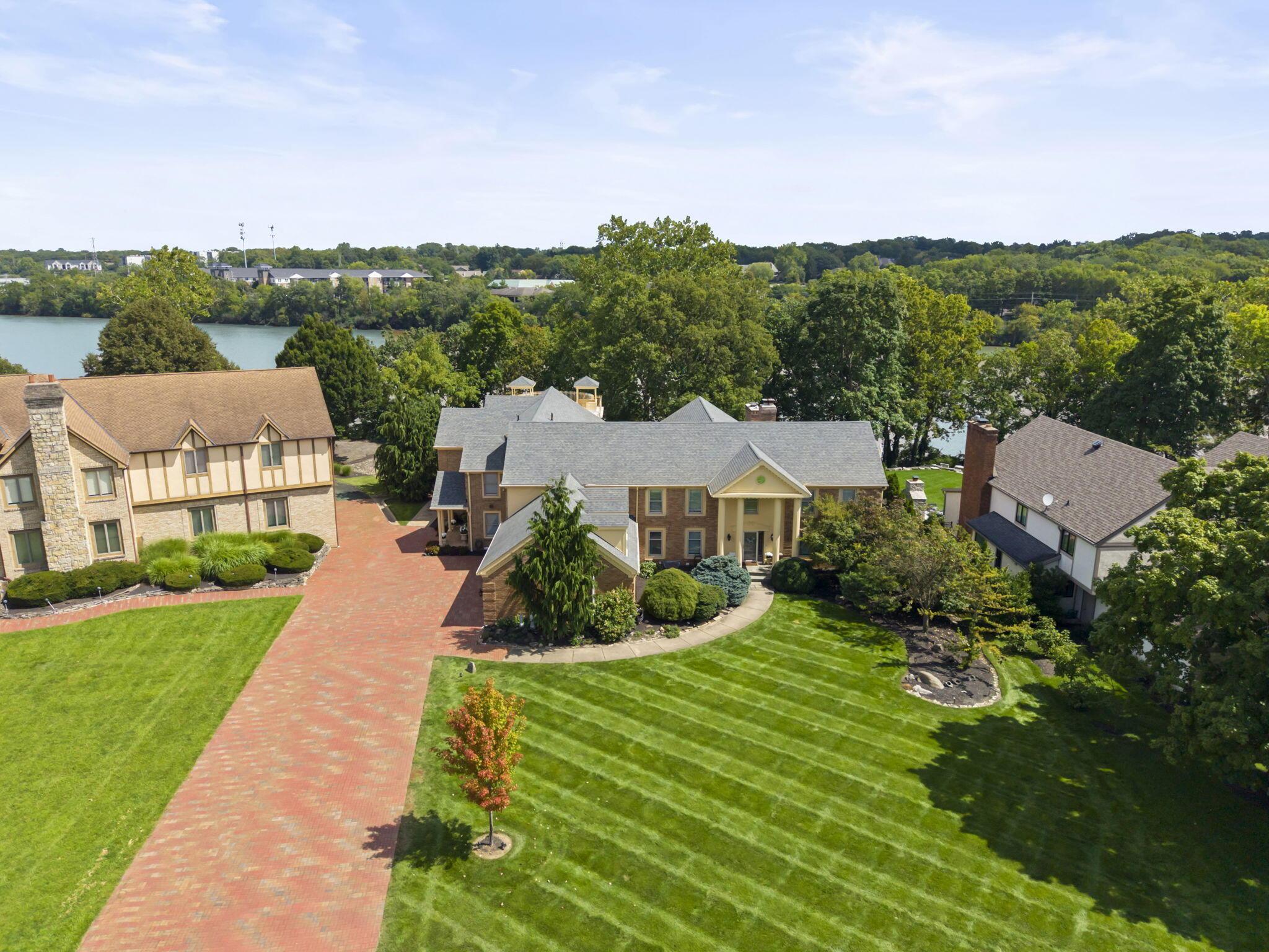 4236 Shire Cove Road Property Photo 3