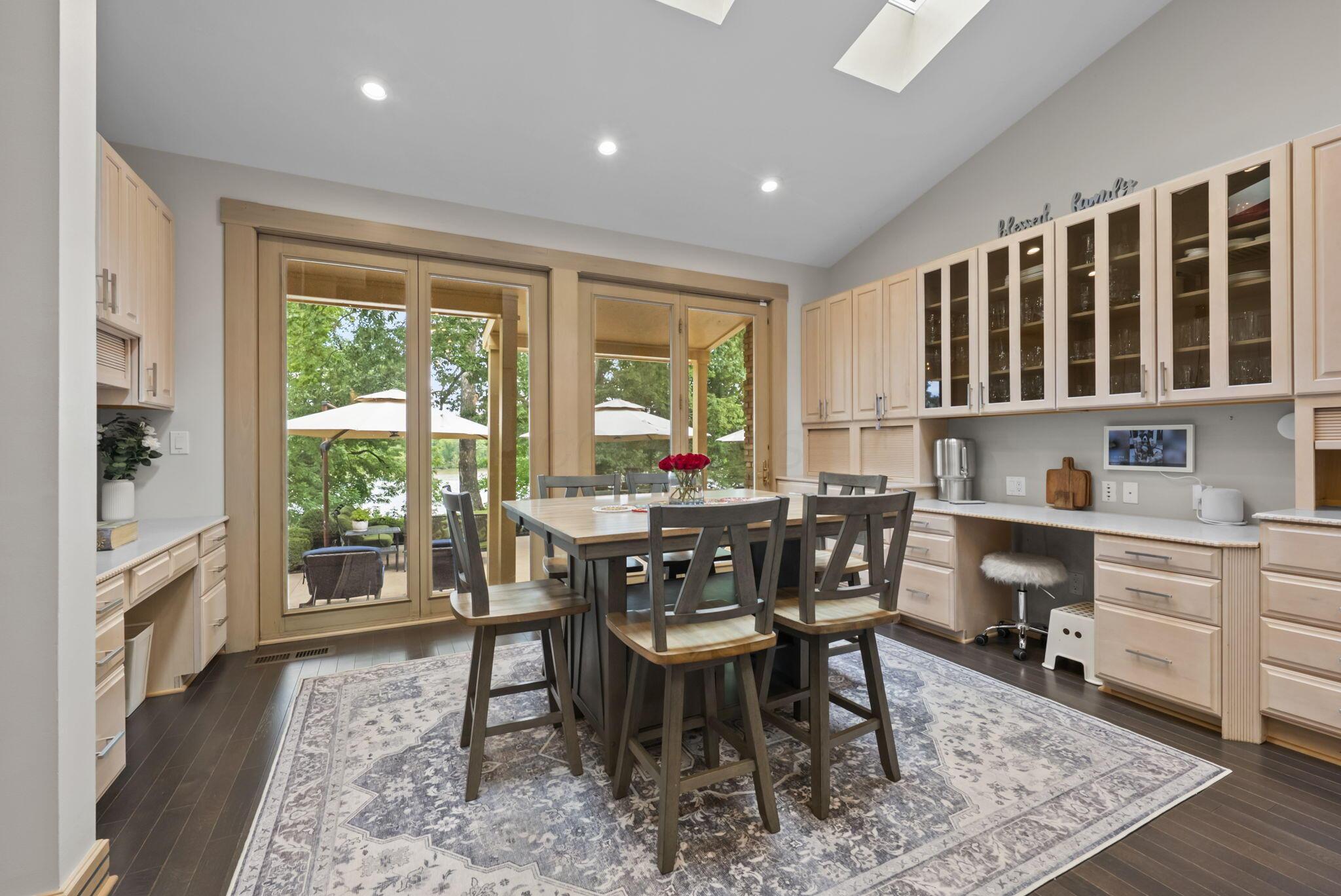 4236 Shire Cove Road Property Photo 24