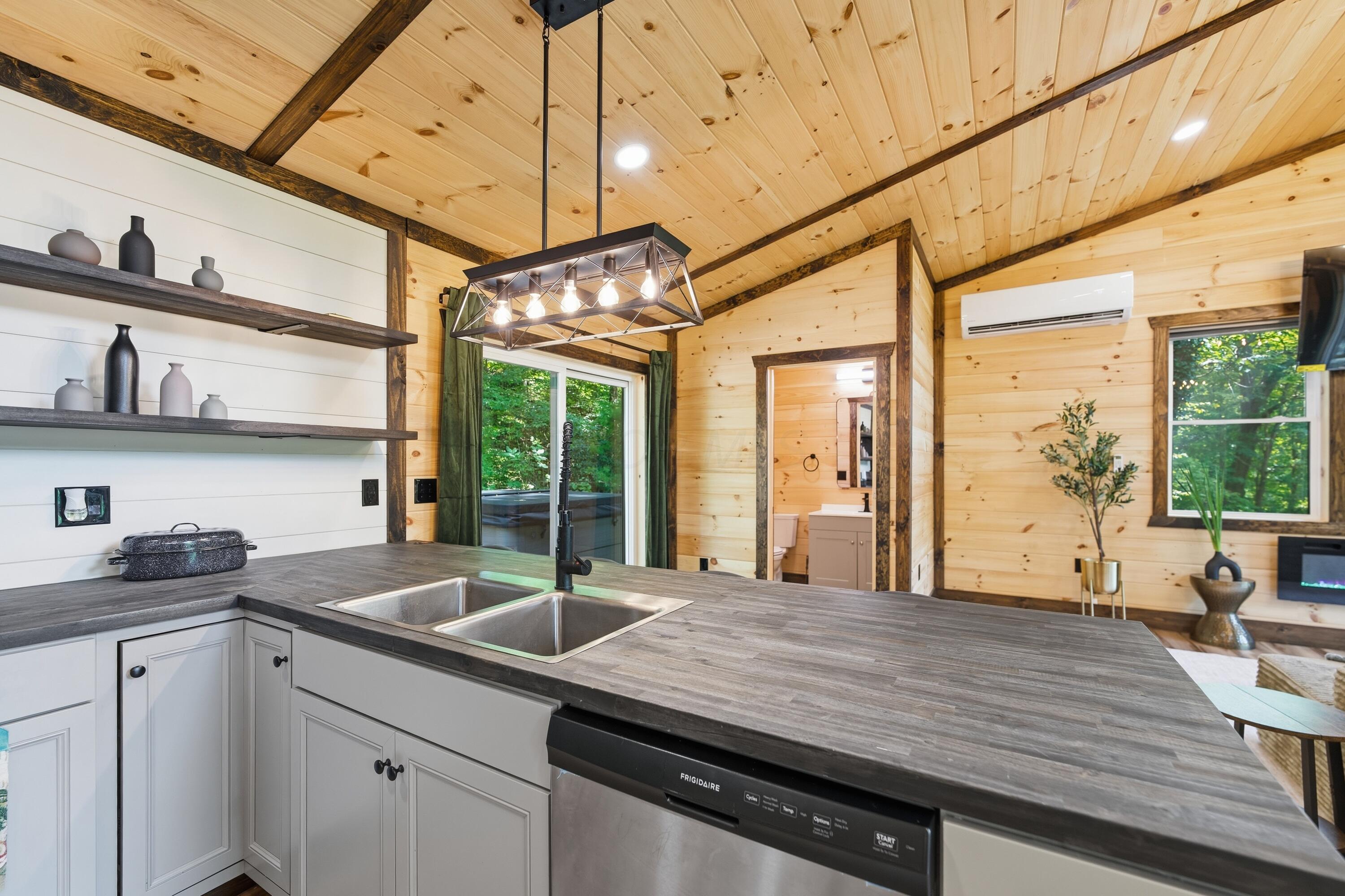 31799 Wheelabout Road Property Photo 8