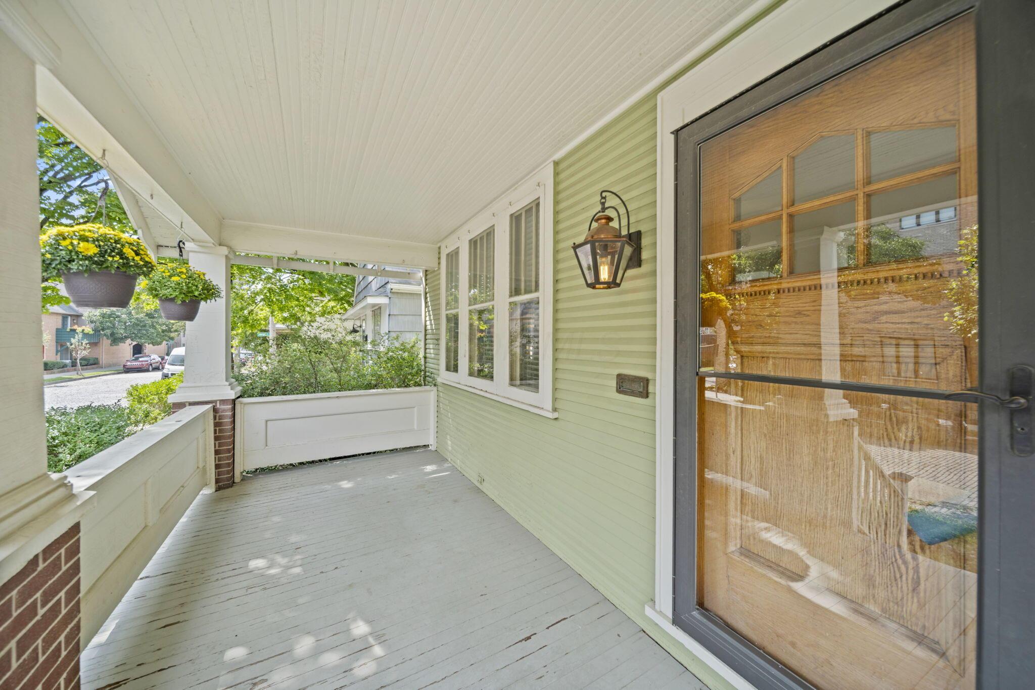 284 E Kossuth Street Property Photo 10