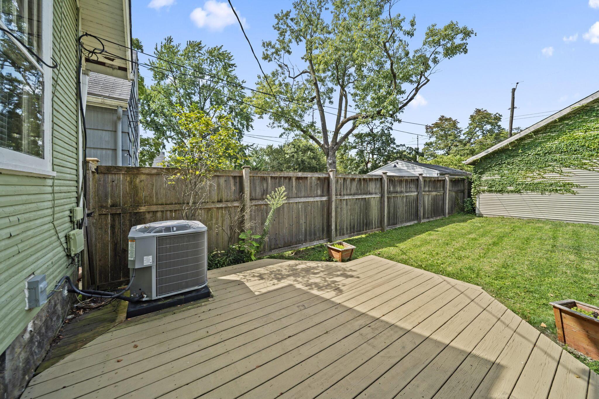 284 E Kossuth Street Property Photo 65