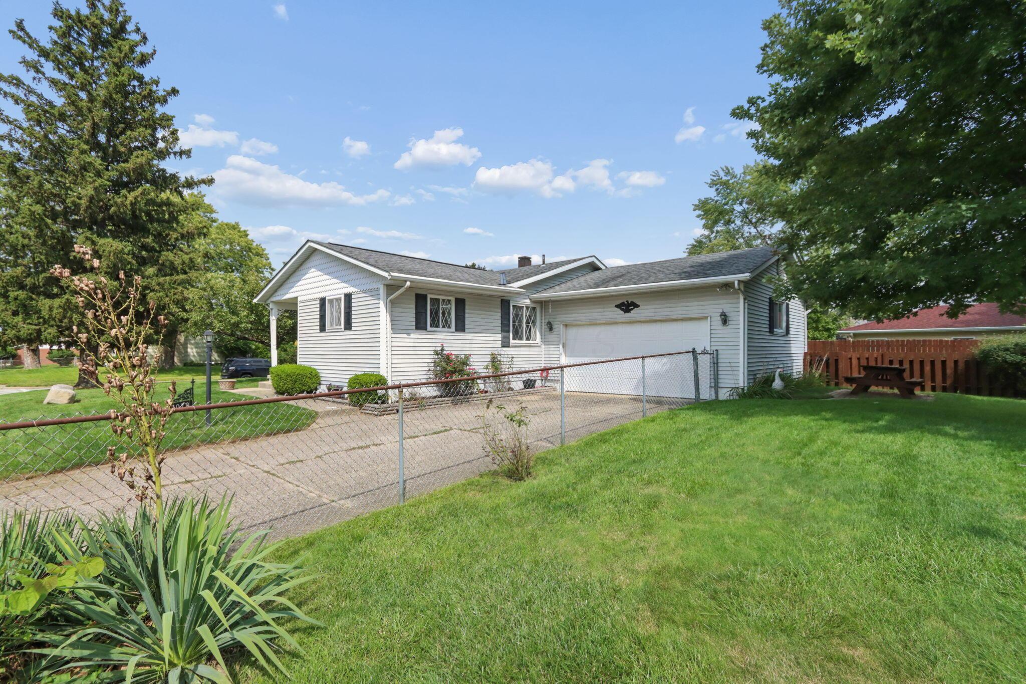 1078 S Eureka Avenue Property Photo 2