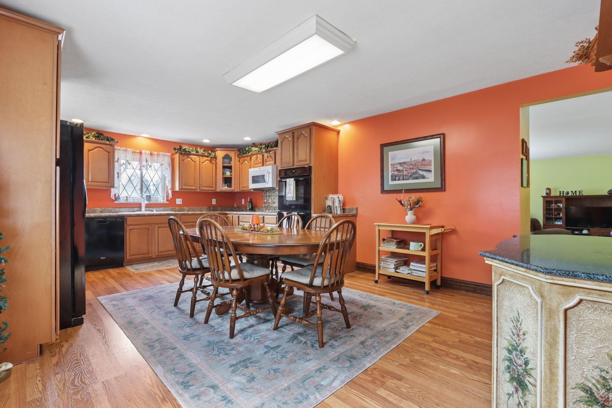 1078 S Eureka Avenue Property Photo 9