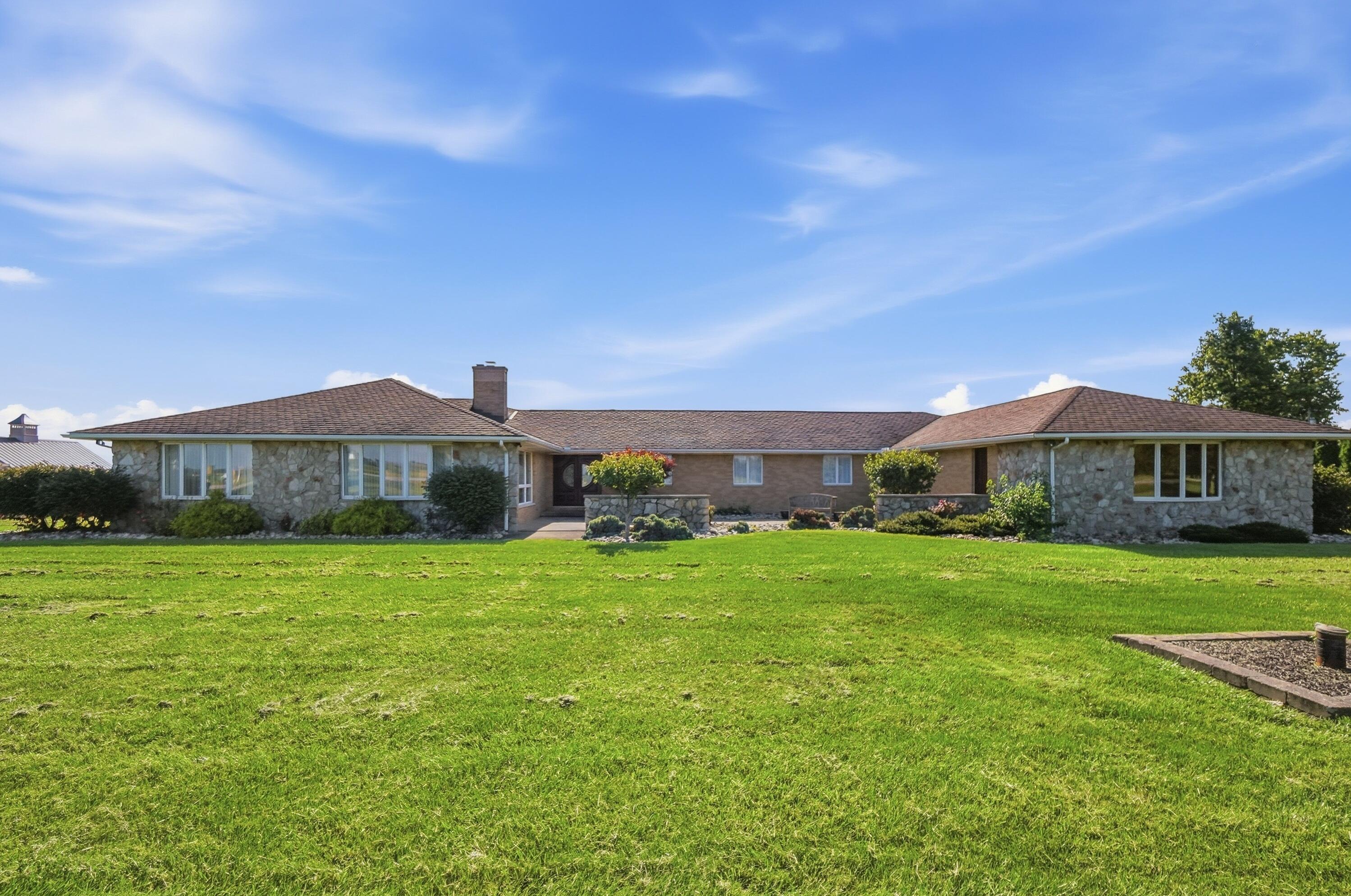 3676 Us Highway 62 Ne Property Photo 1