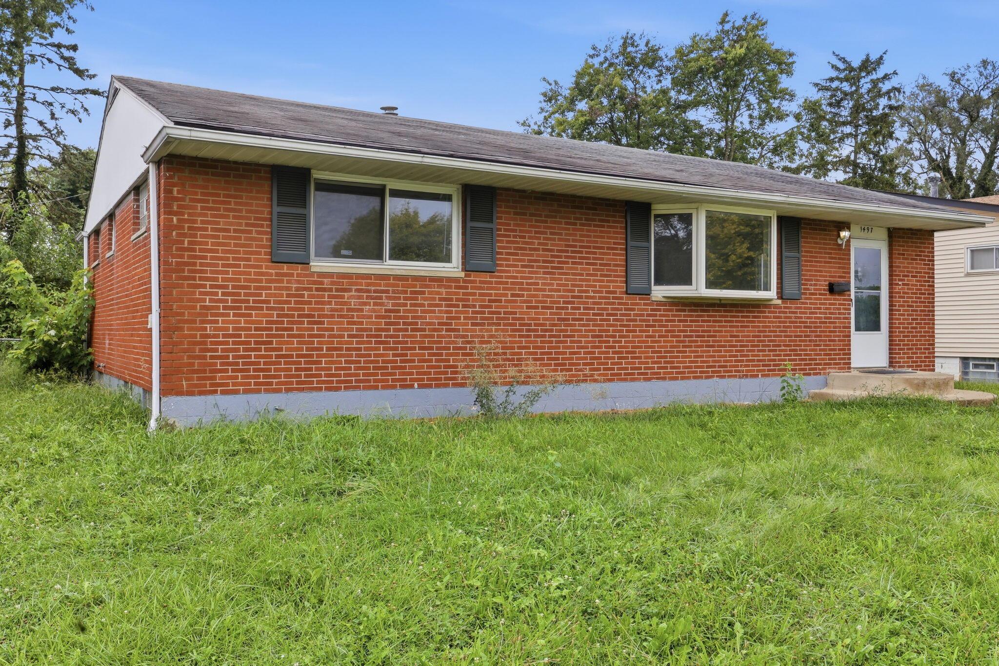 1497 Selkirk Road Property Photo 3