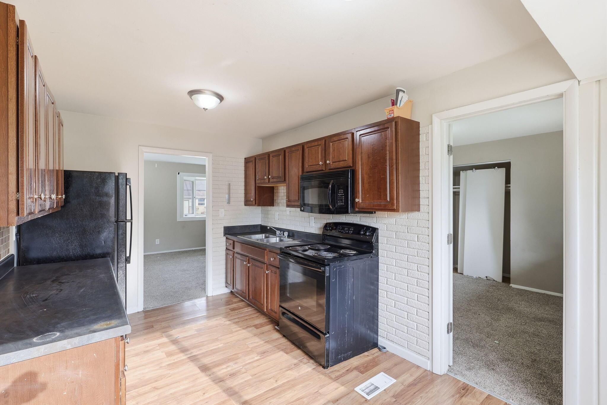 1497 Selkirk Road Property Photo 16