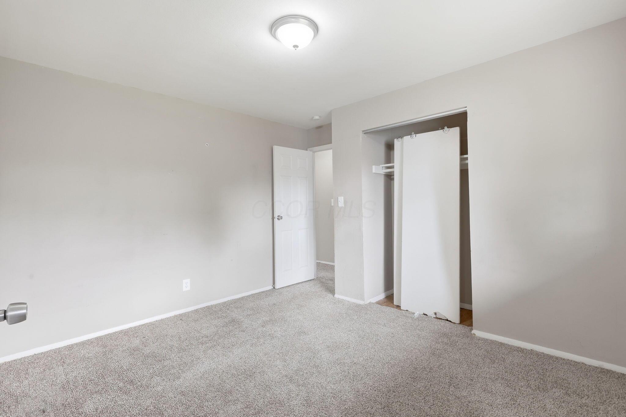 1497 Selkirk Road Property Photo 23