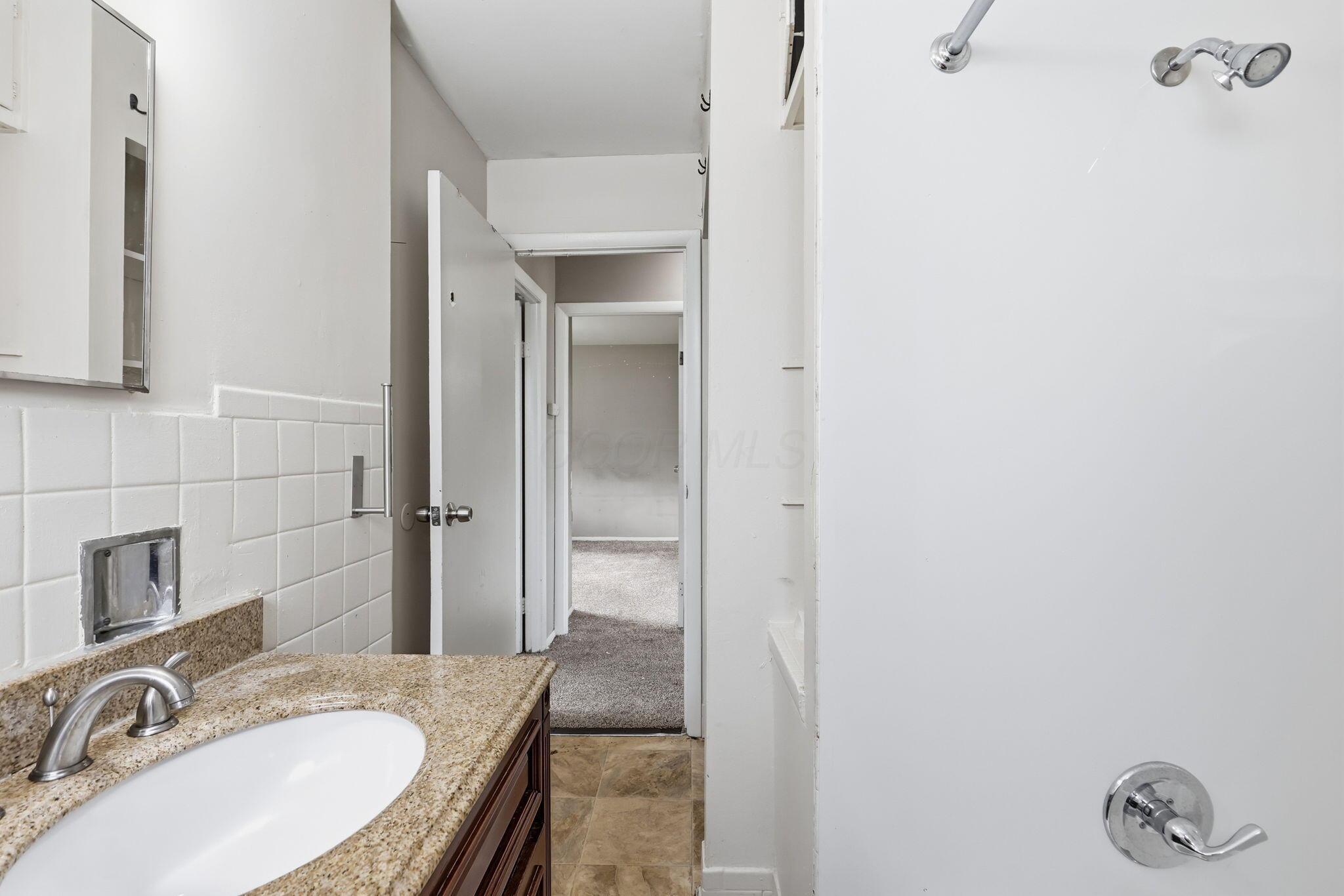 1497 Selkirk Road Property Photo 25