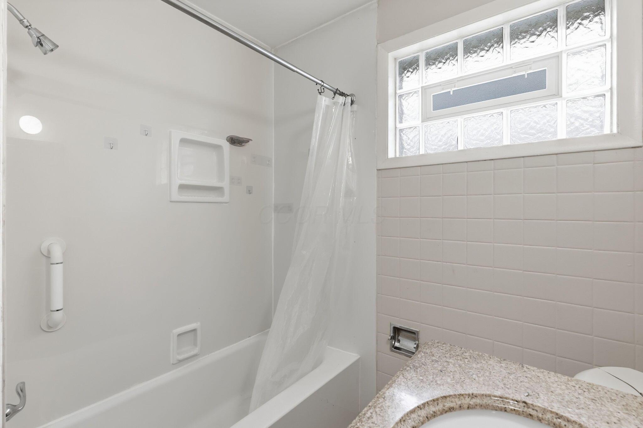 1497 Selkirk Road Property Photo 27