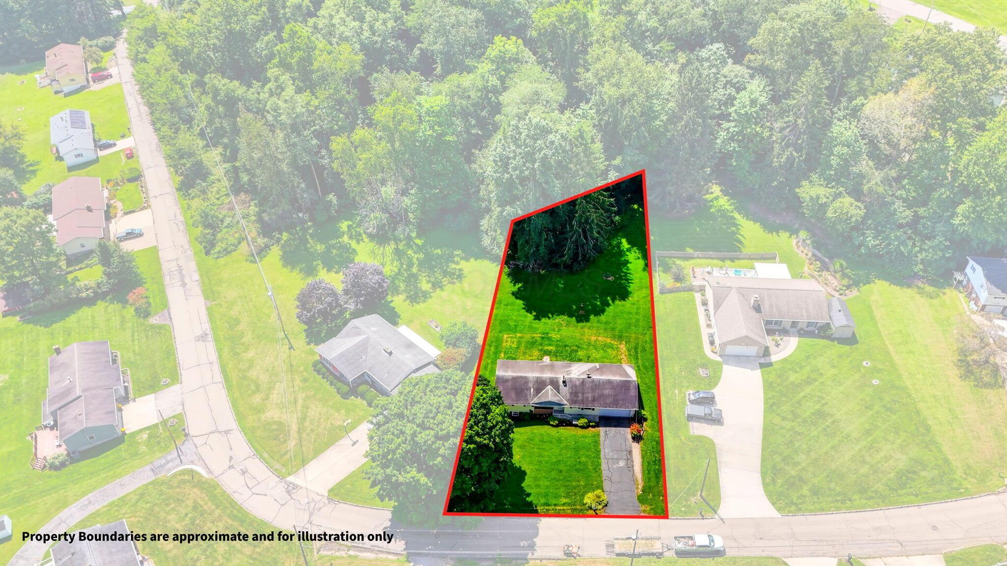 243 Lynwood Lane Property Photo 6