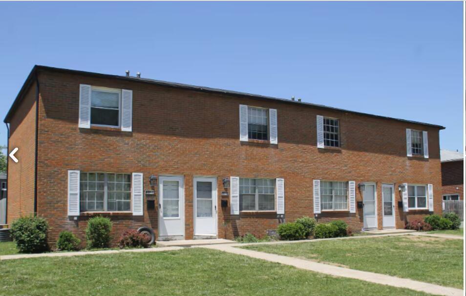 1133 Mccarley Drive E Property Photo 1