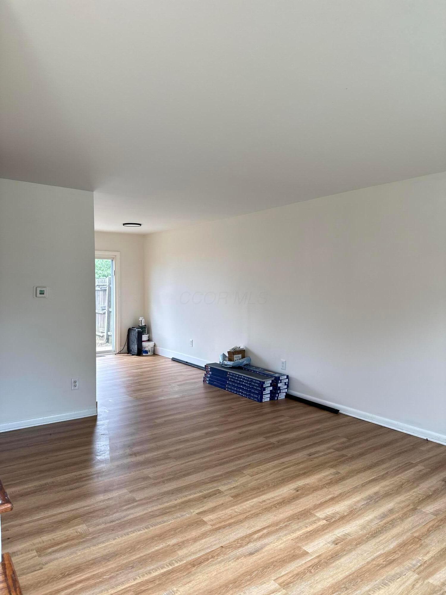 1133 Mccarley Drive E Property Photo 6