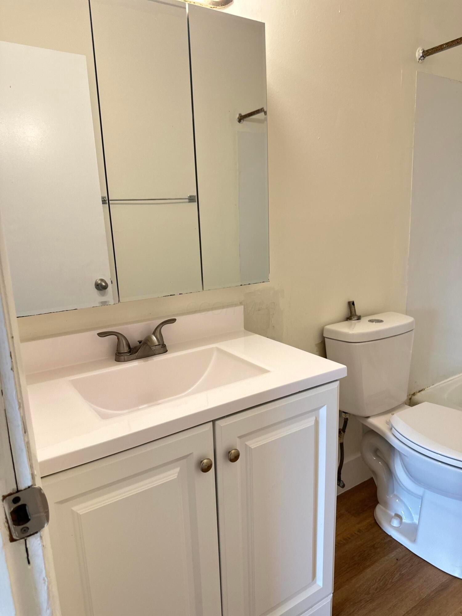 1133 Mccarley Drive E Property Photo 8