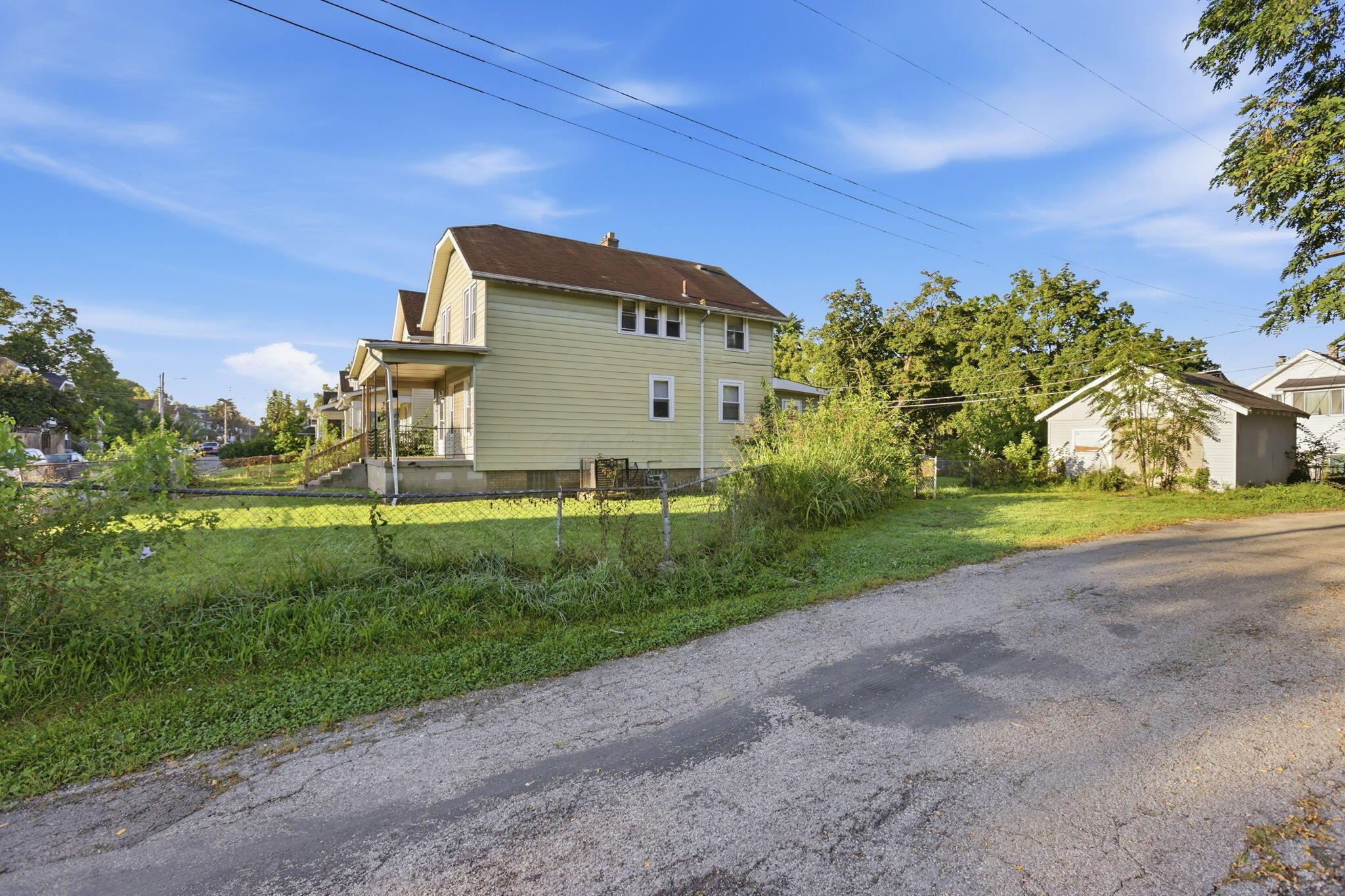 223 N Wayne Avenue Property Photo 4