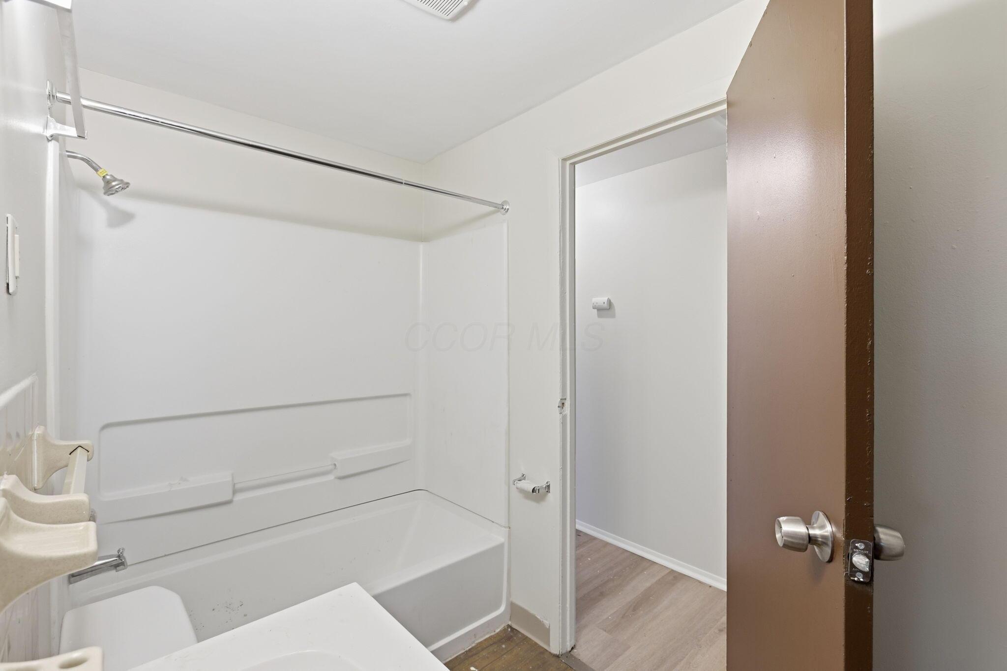 3600 E Dublin Granville Road Property Photo 16