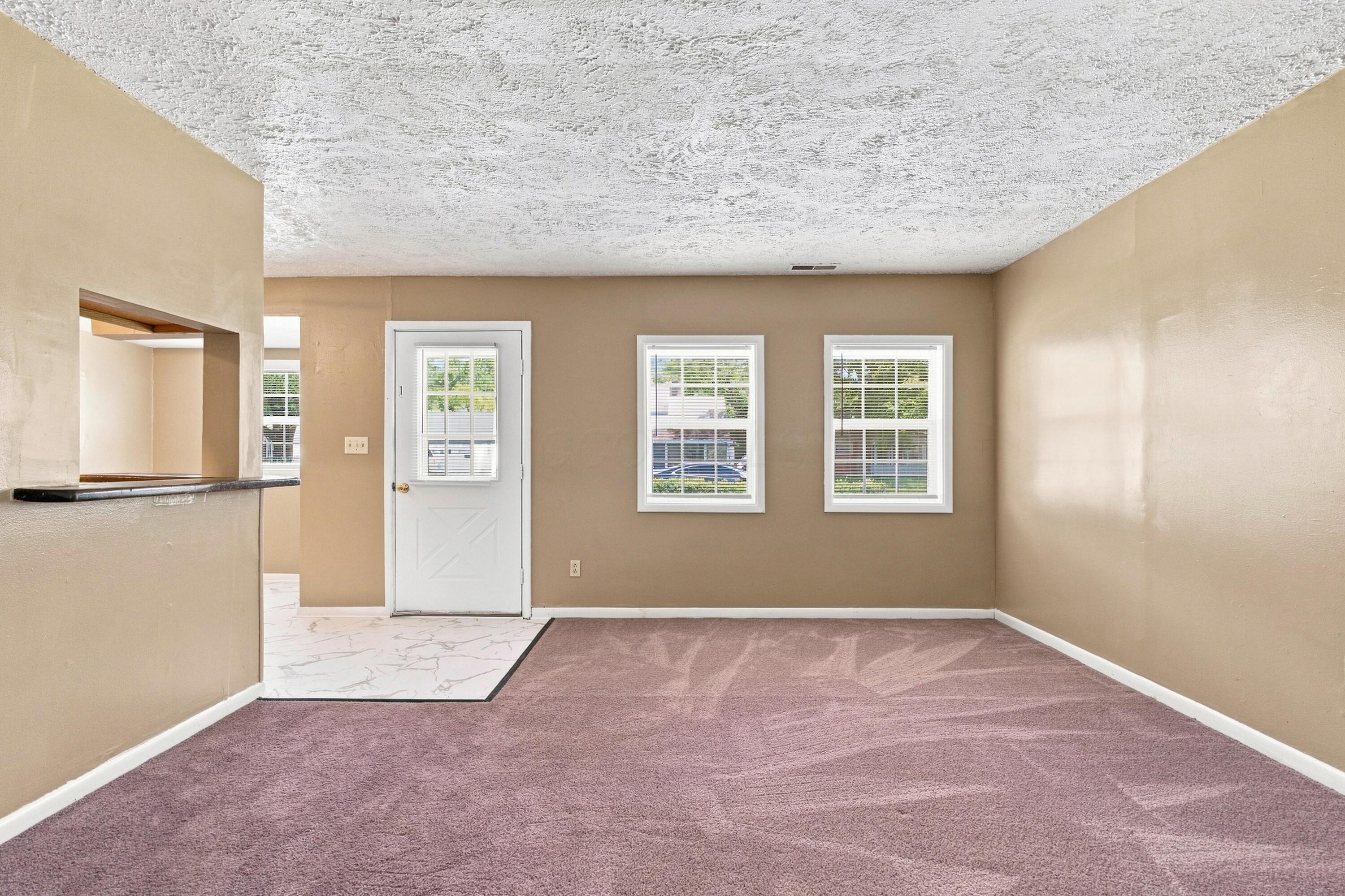 2049 Jermain Drive Property Photo 8