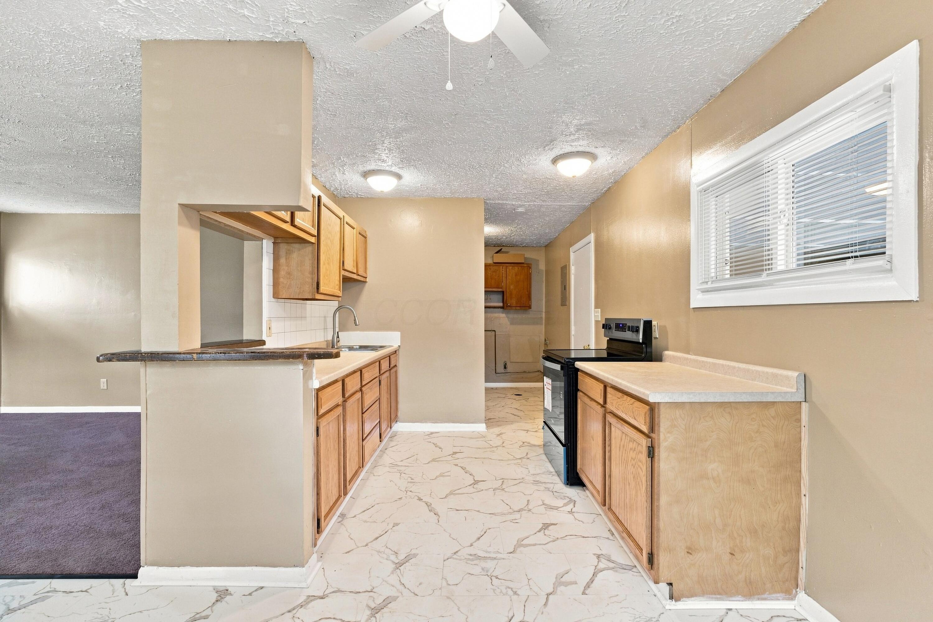 2049 Jermain Drive Property Photo 10