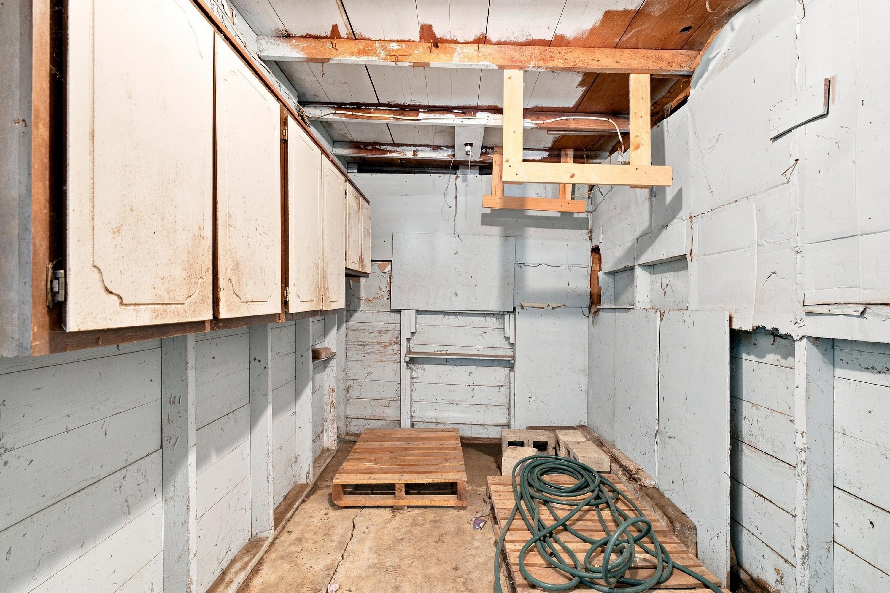 2049 Jermain Drive Property Photo 27