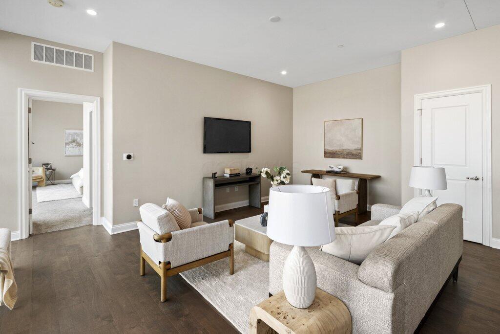 225 John H Mcconnell Boulevard, 609 Property Photo 12