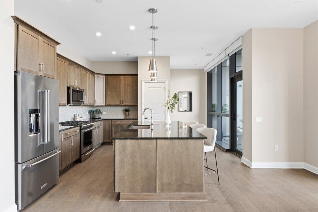 225 John H Mcconnell Boulevard, 609 Property Photo 17