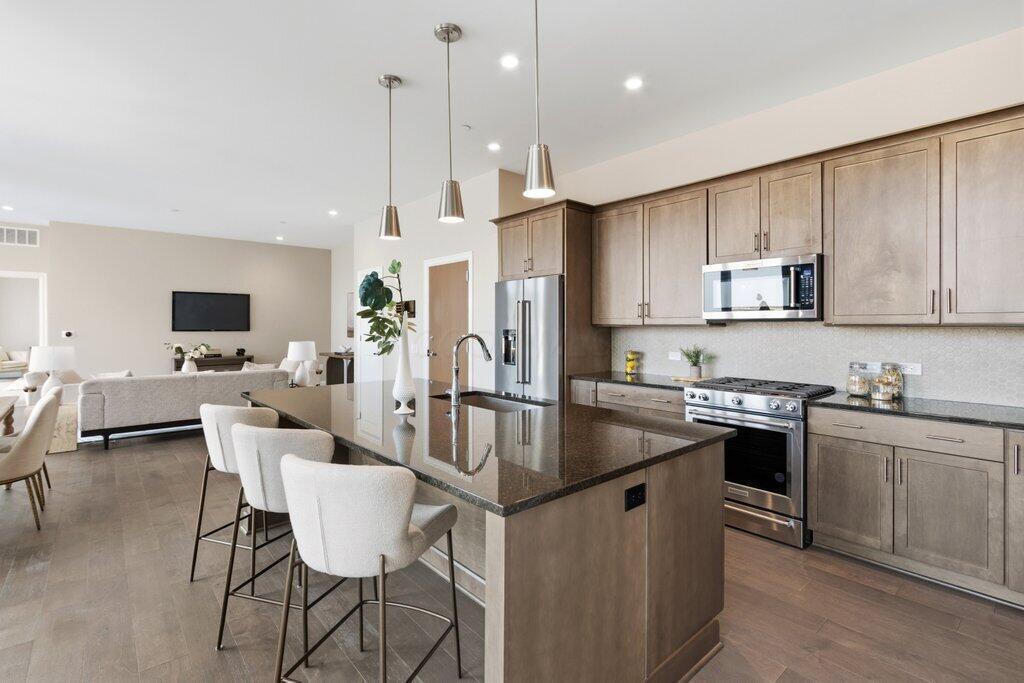 225 John H Mcconnell Boulevard, 609 Property Photo 21