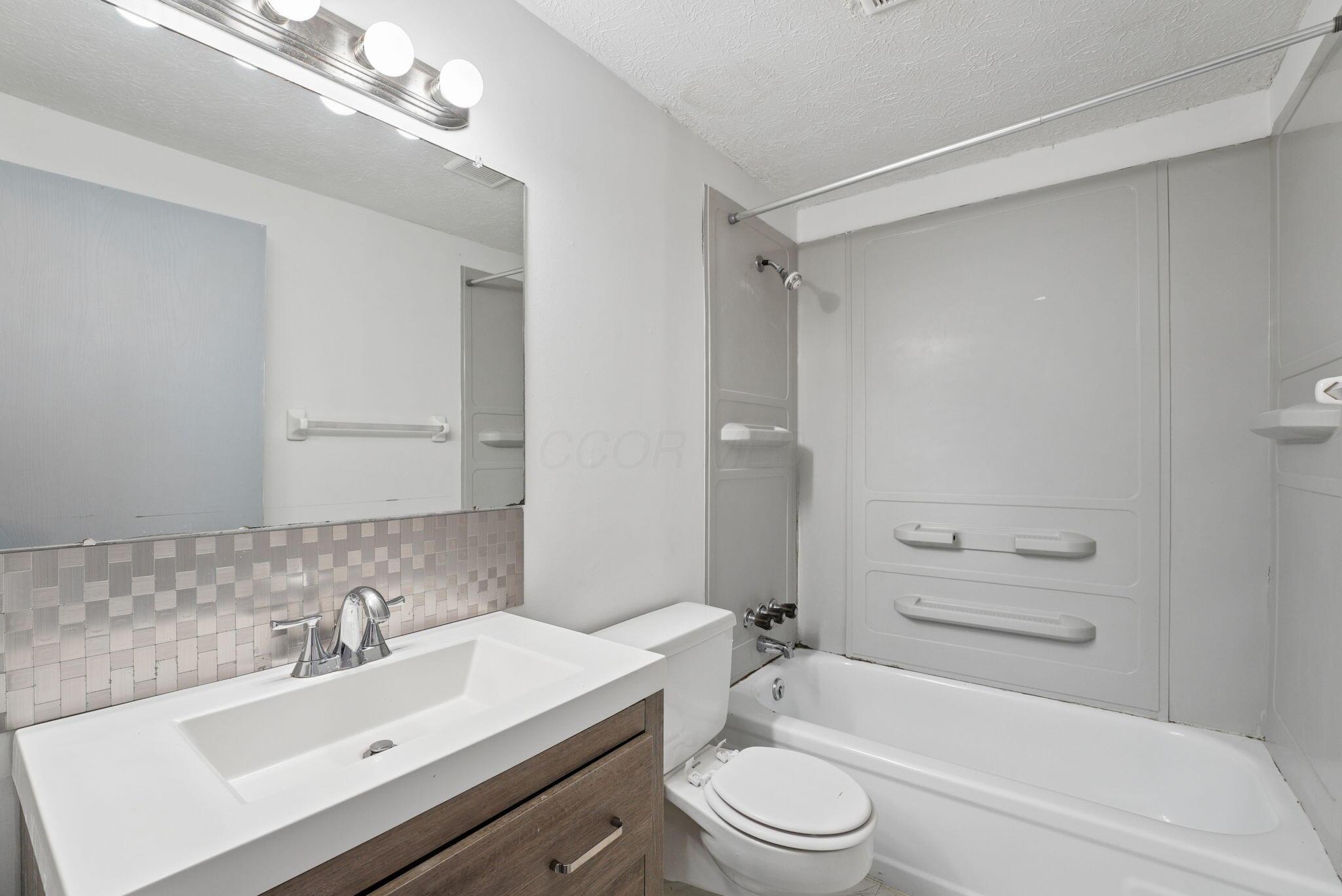 699 Cherry Hollow Road, A Property Photo 20