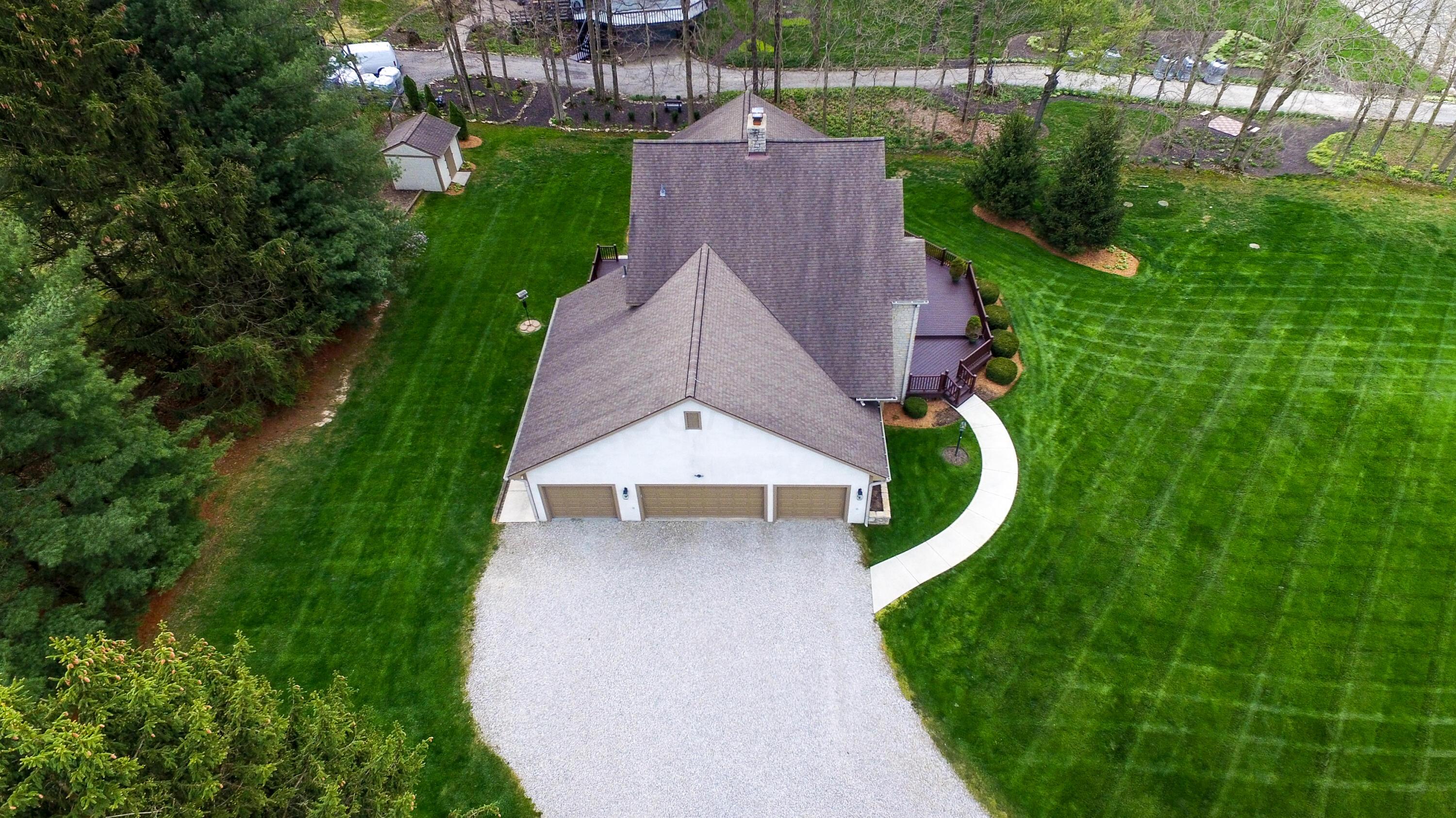 7263 Riverside Drive Property Photo 9