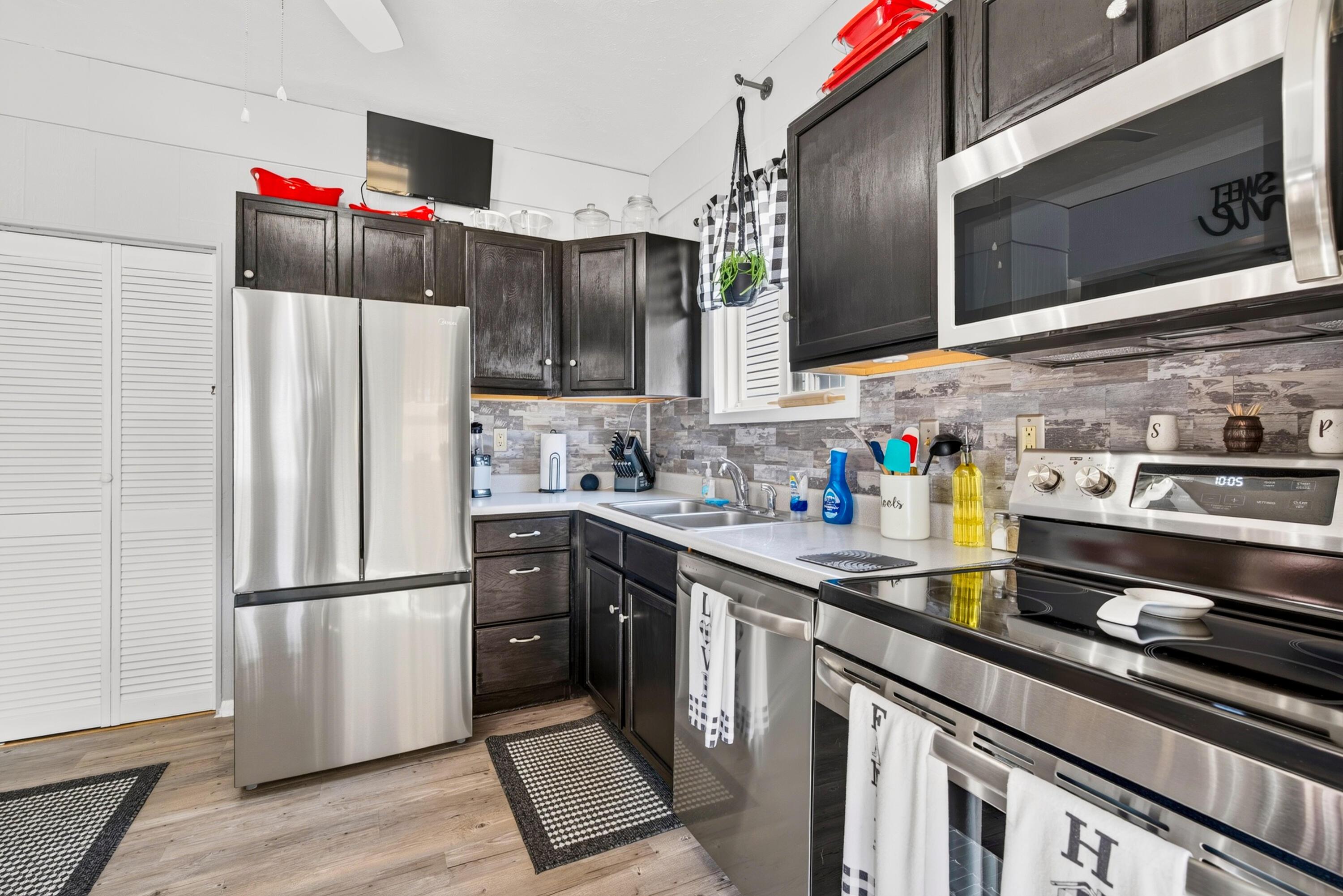 99 Maple Avenue Property Photo 16