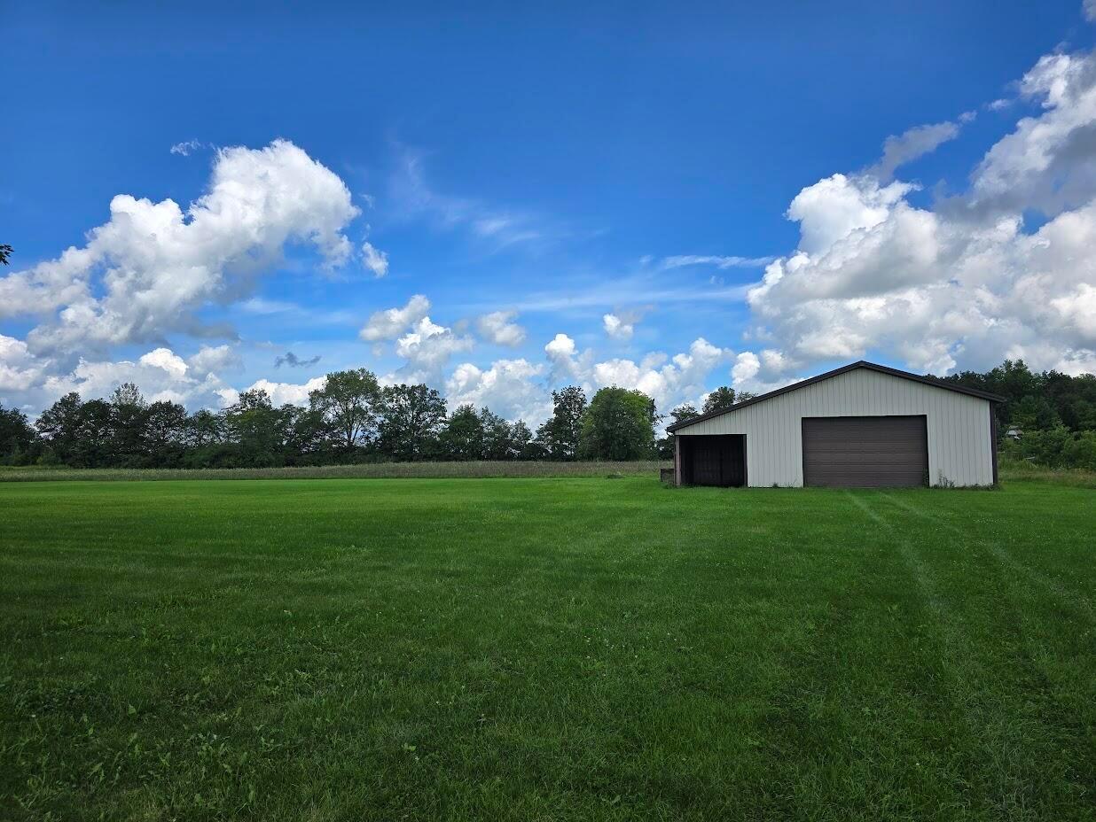 6490 Sparling Road Property Photo 6