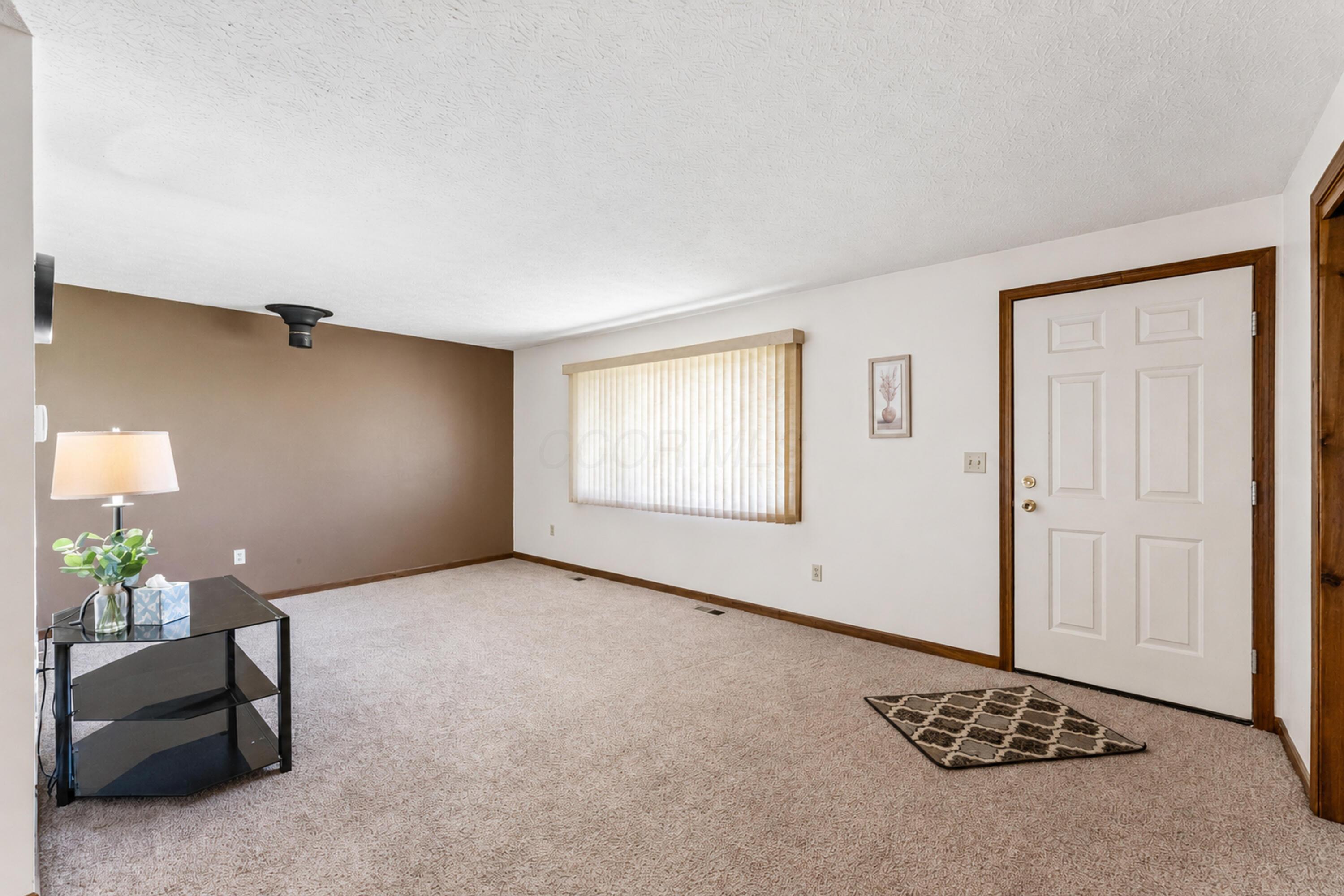 6490 Sparling Road Property Photo 8