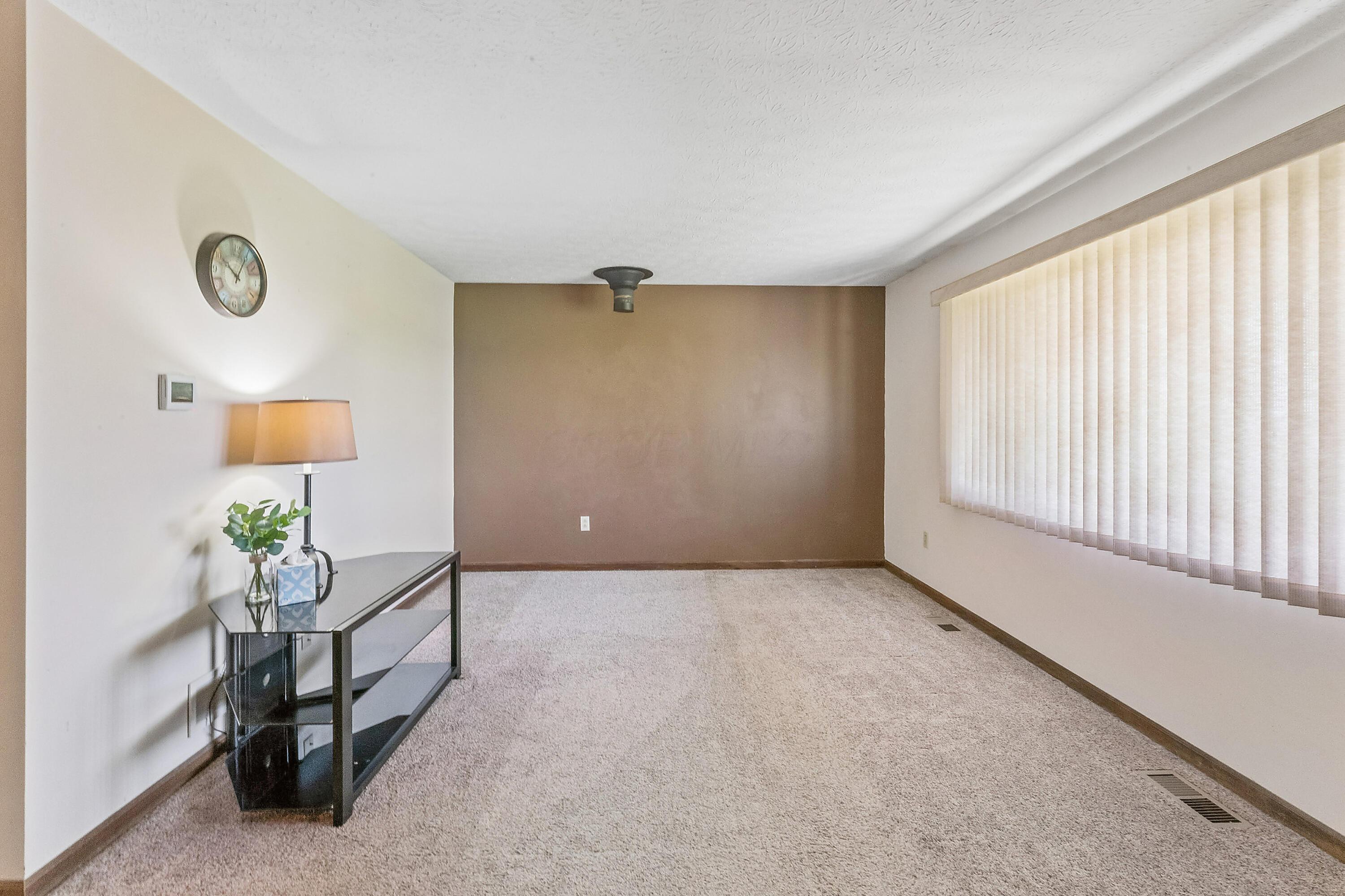 6490 Sparling Road Property Photo 9