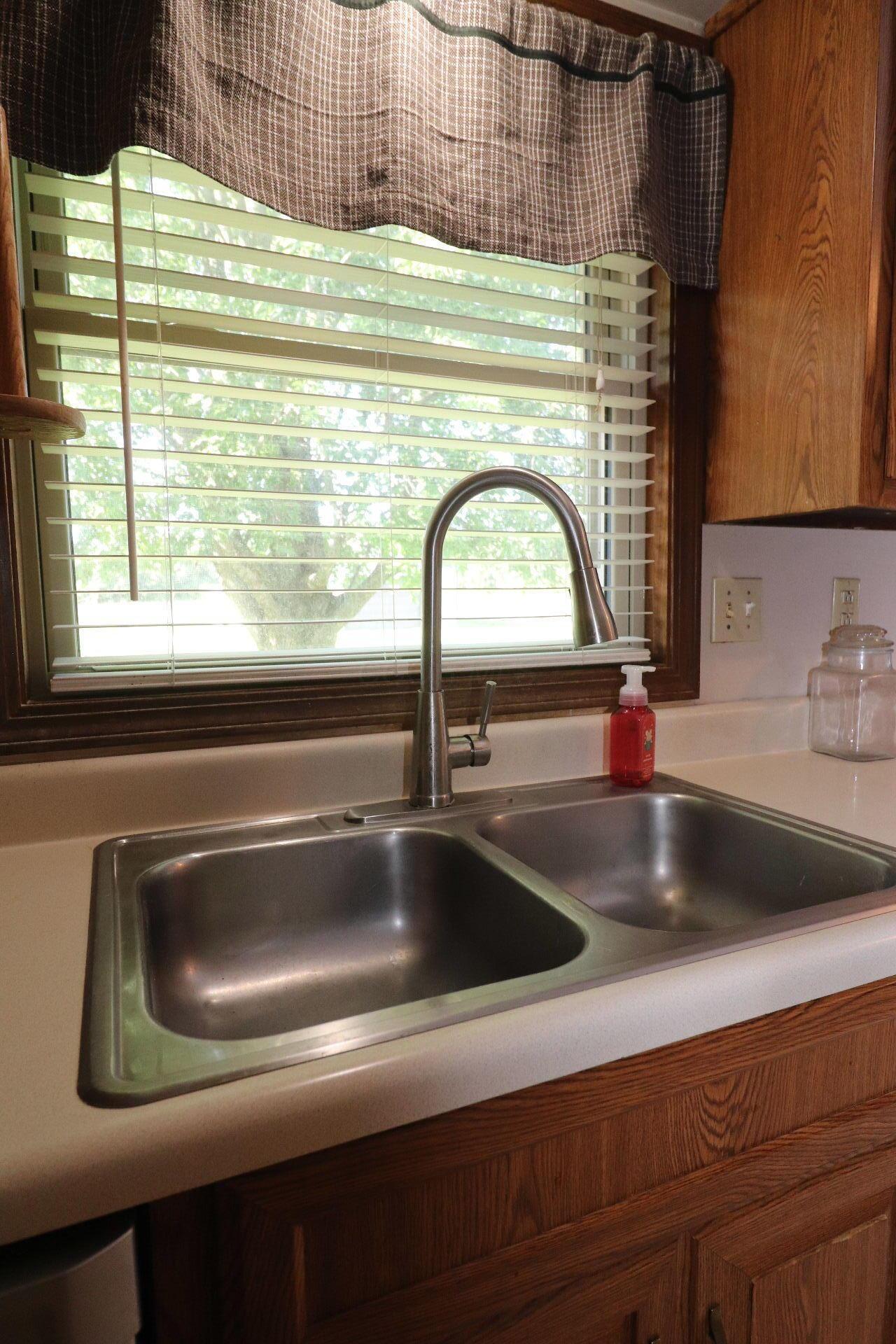 6490 Sparling Road Property Photo 13