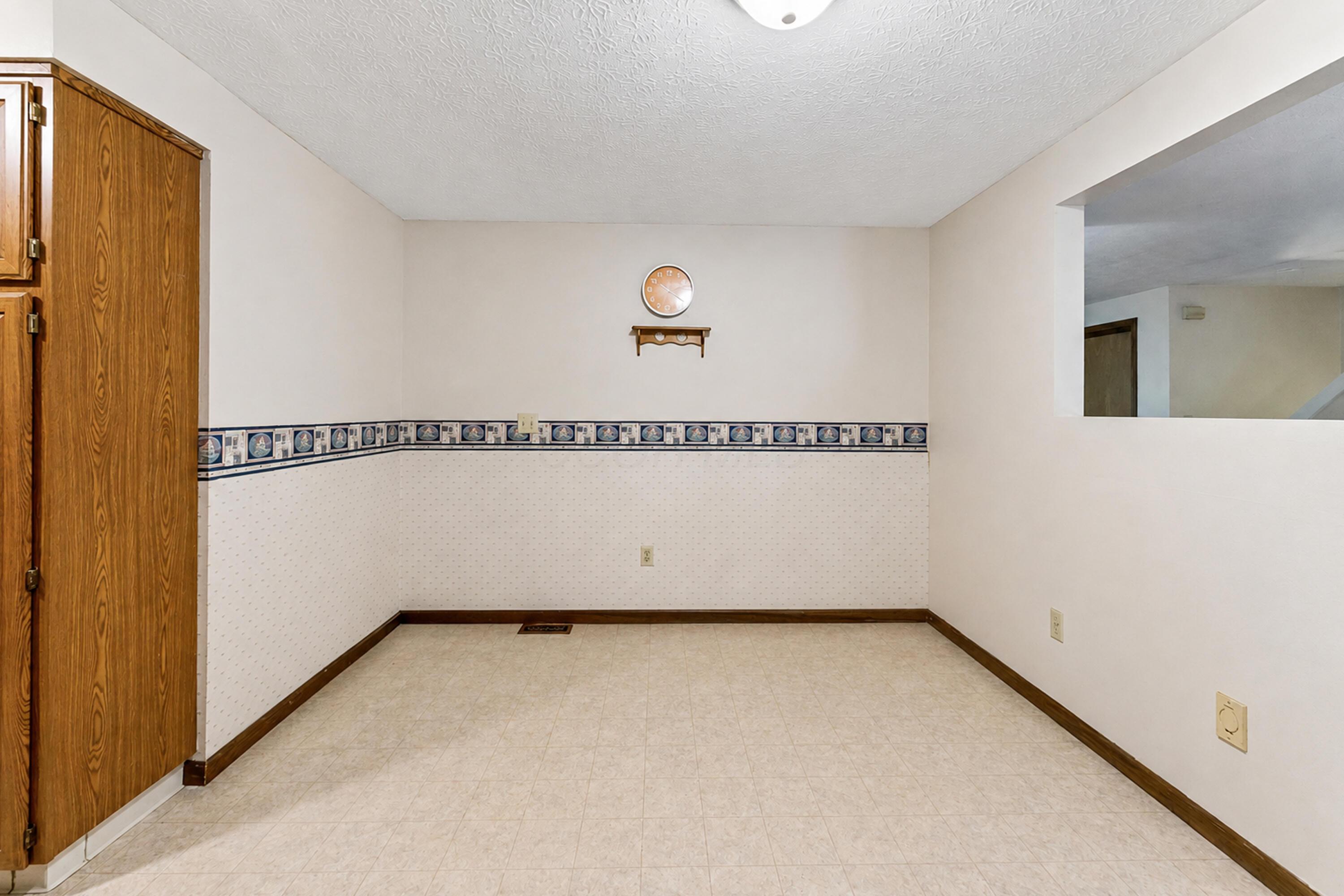 6490 Sparling Road Property Photo 15