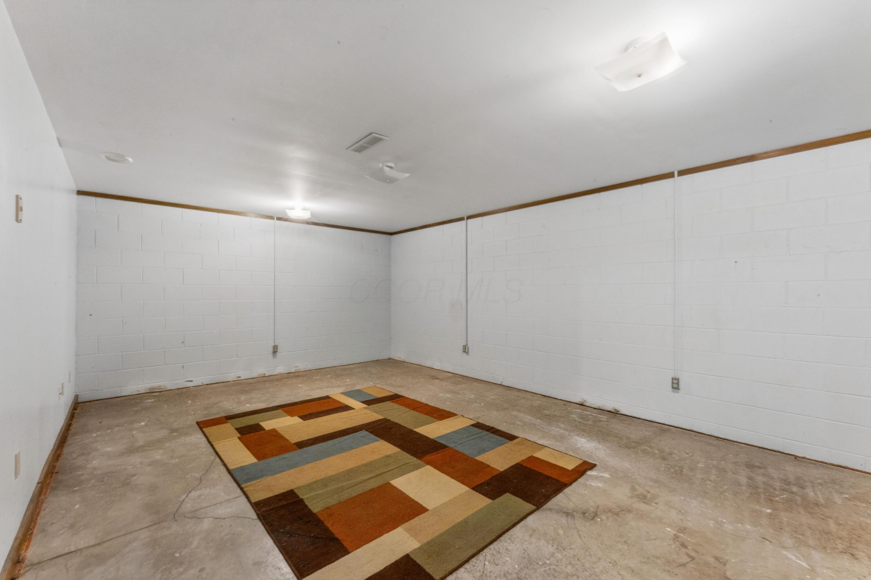 6490 Sparling Road Property Photo 21
