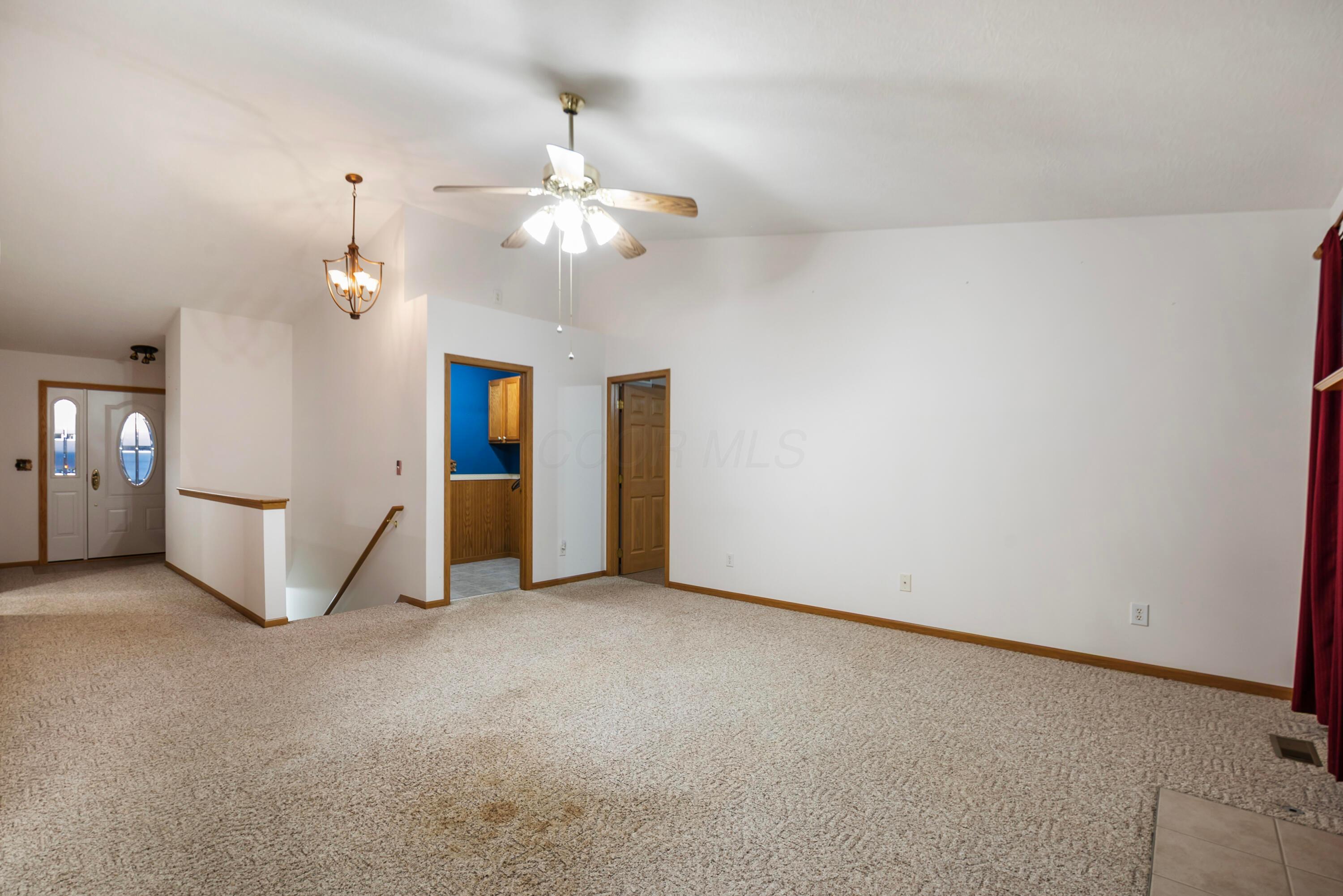 1892 Winterbrook Street Property Photo 6