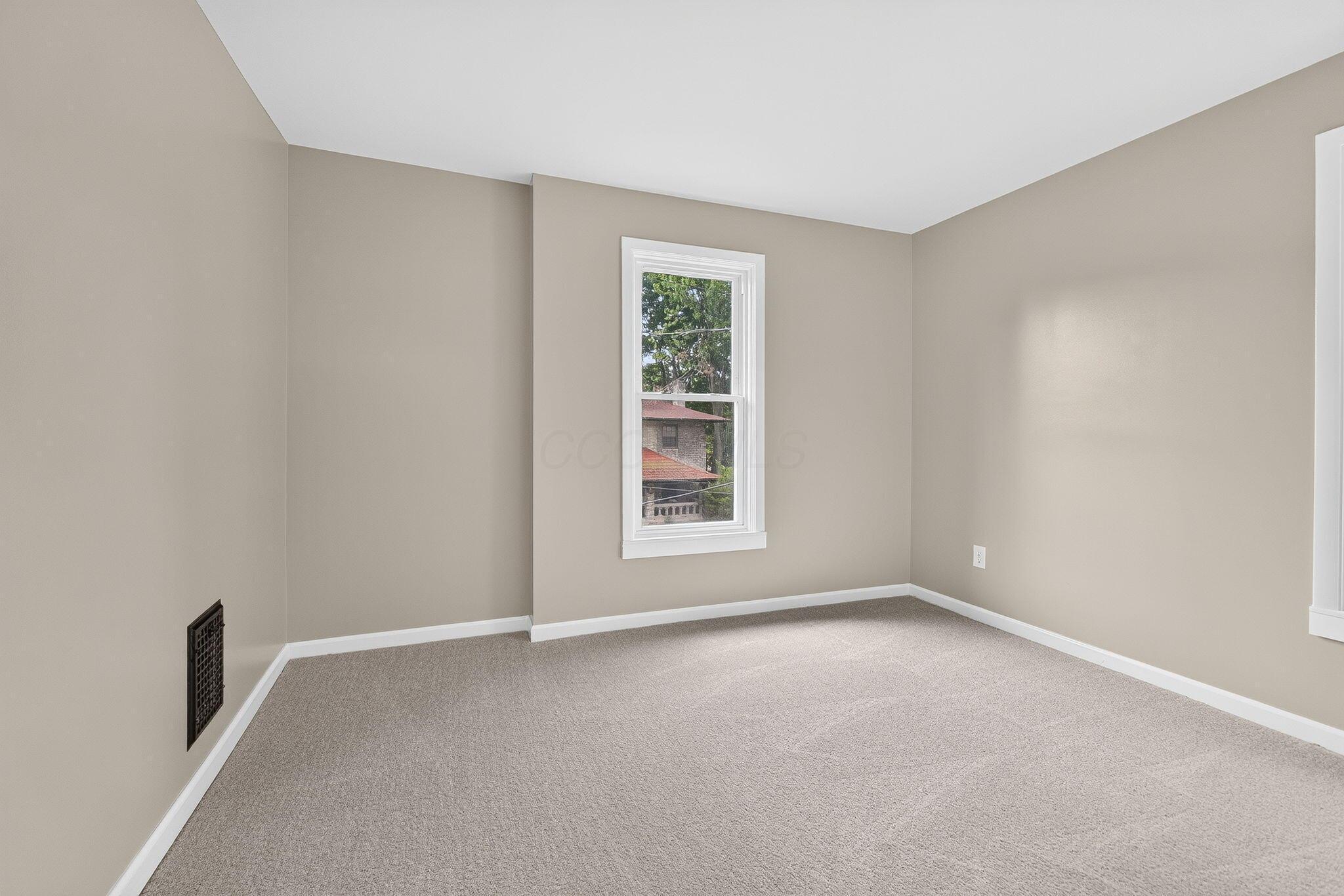 354 Franklin Street Property Photo 33