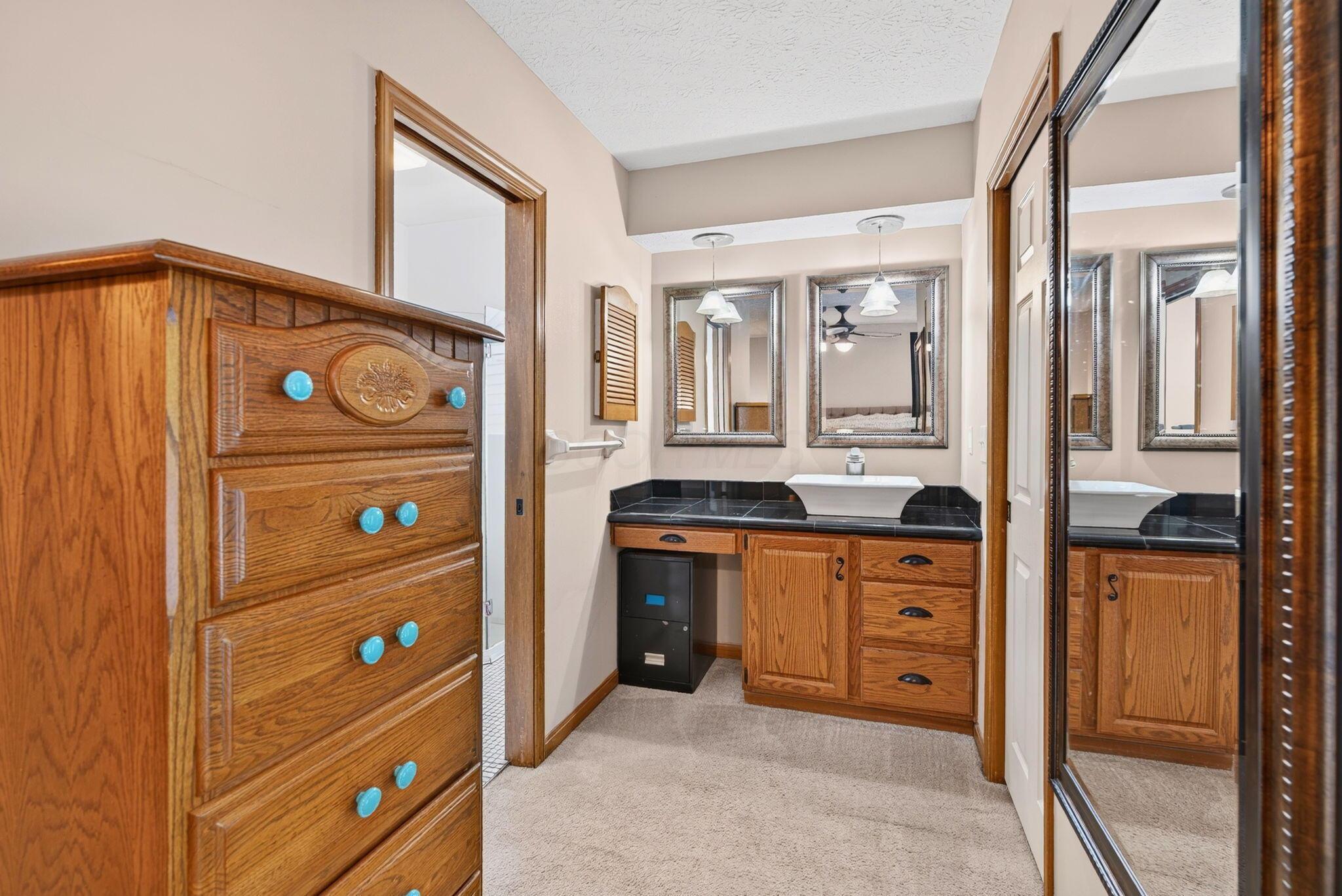 1273 Millstone Square Property Photo 28