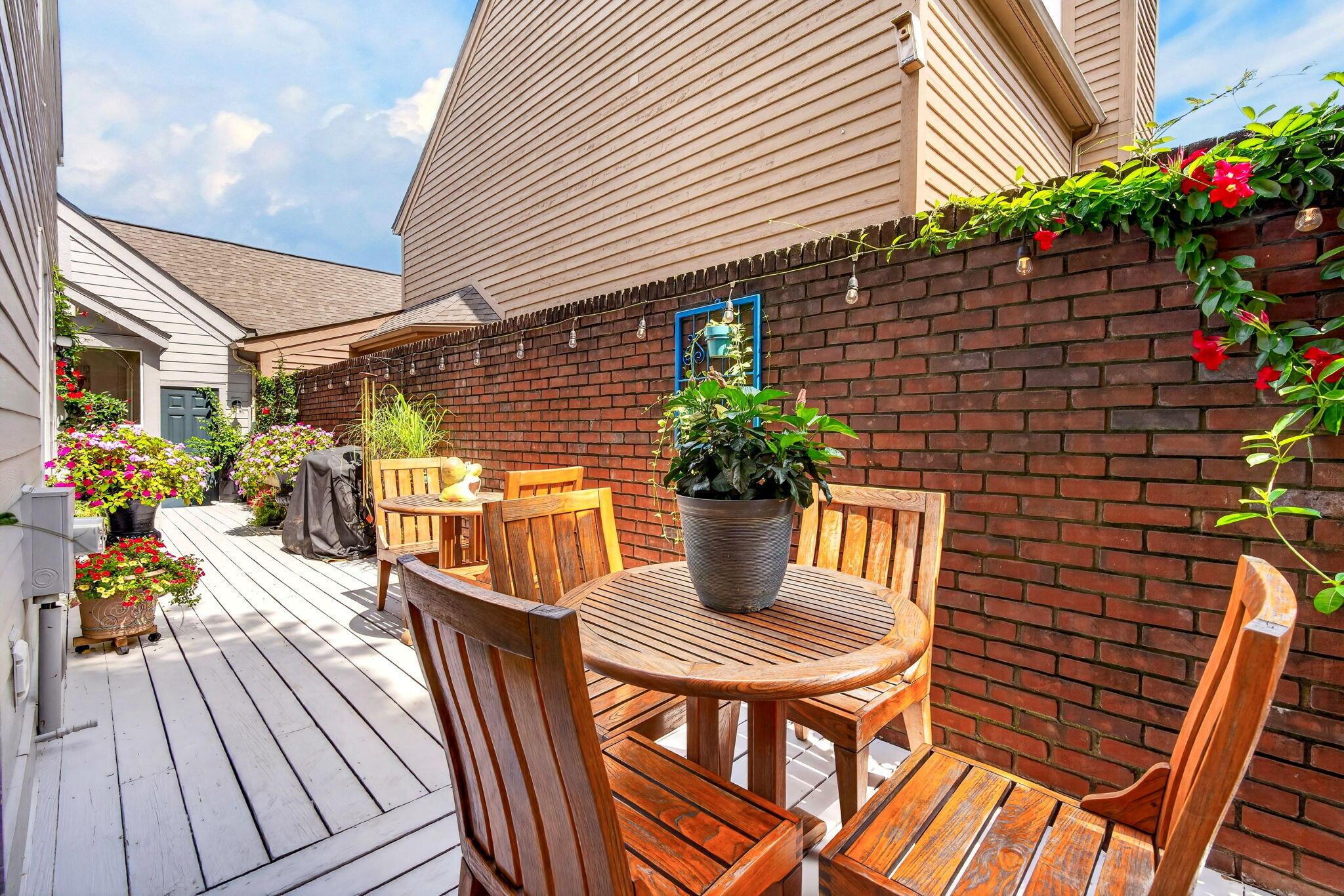 1273 Millstone Square Property Photo 45