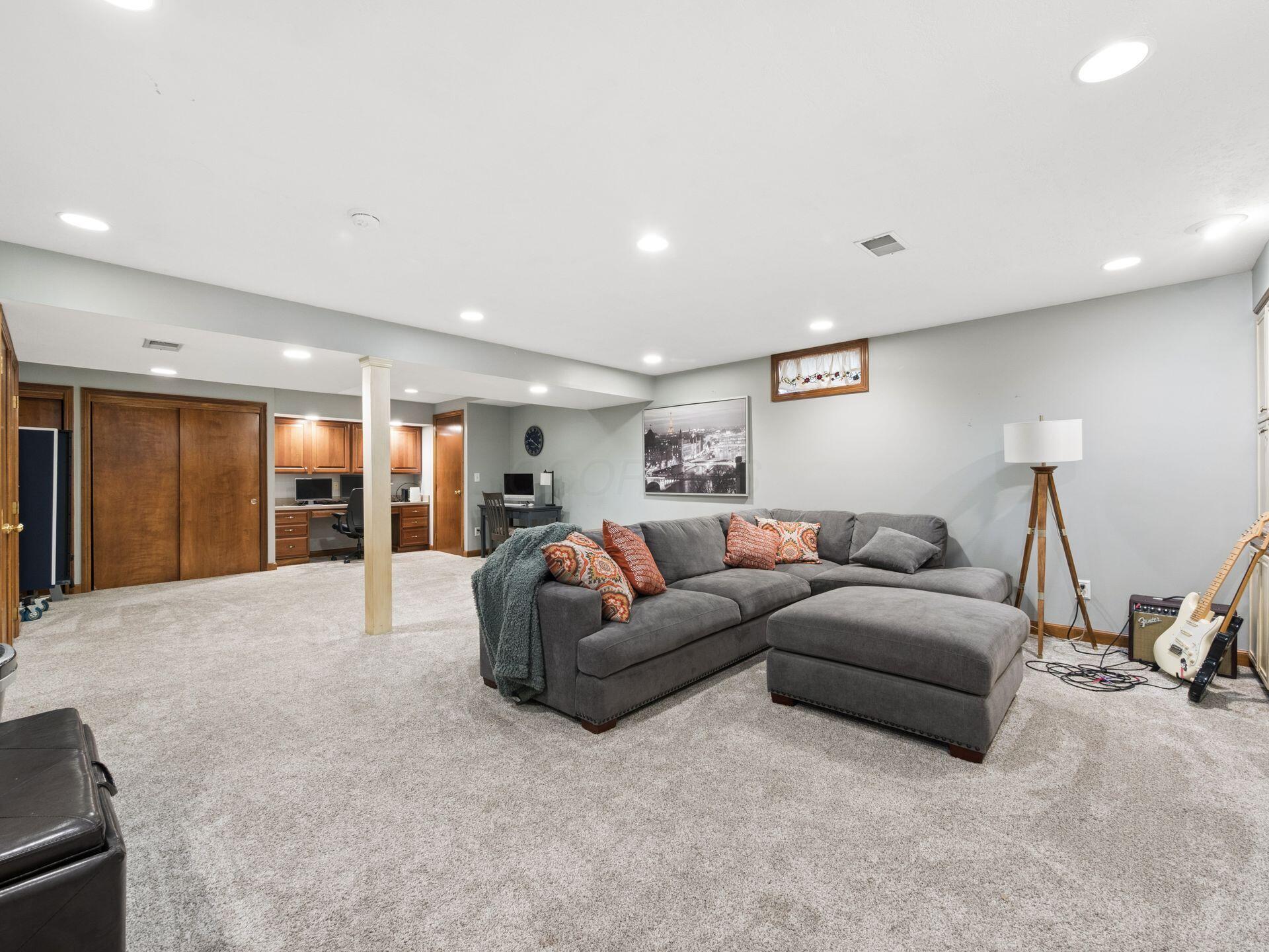 4154 Goldthread Court Property Photo 32