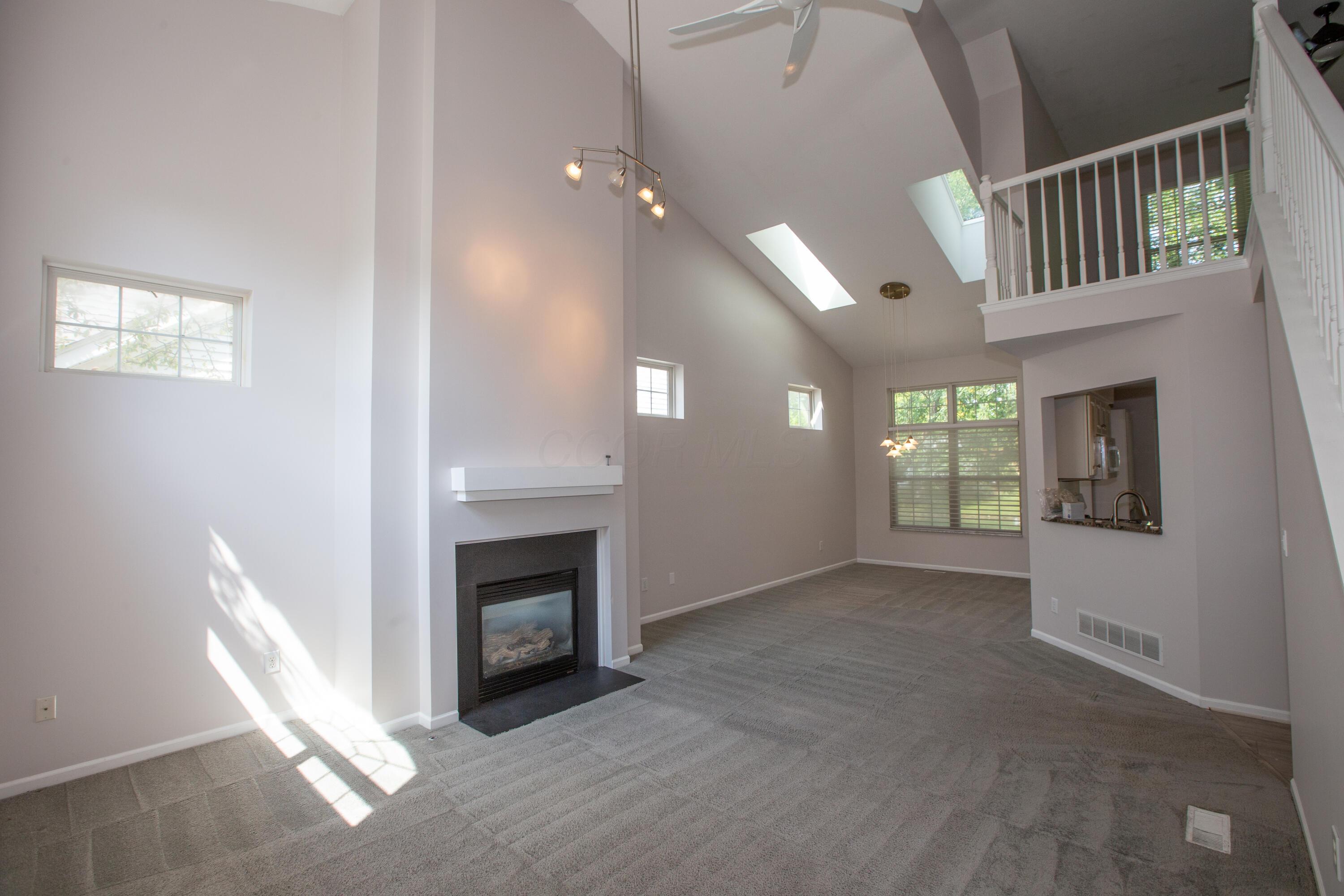 461 Buckstone Place Property Photo 4